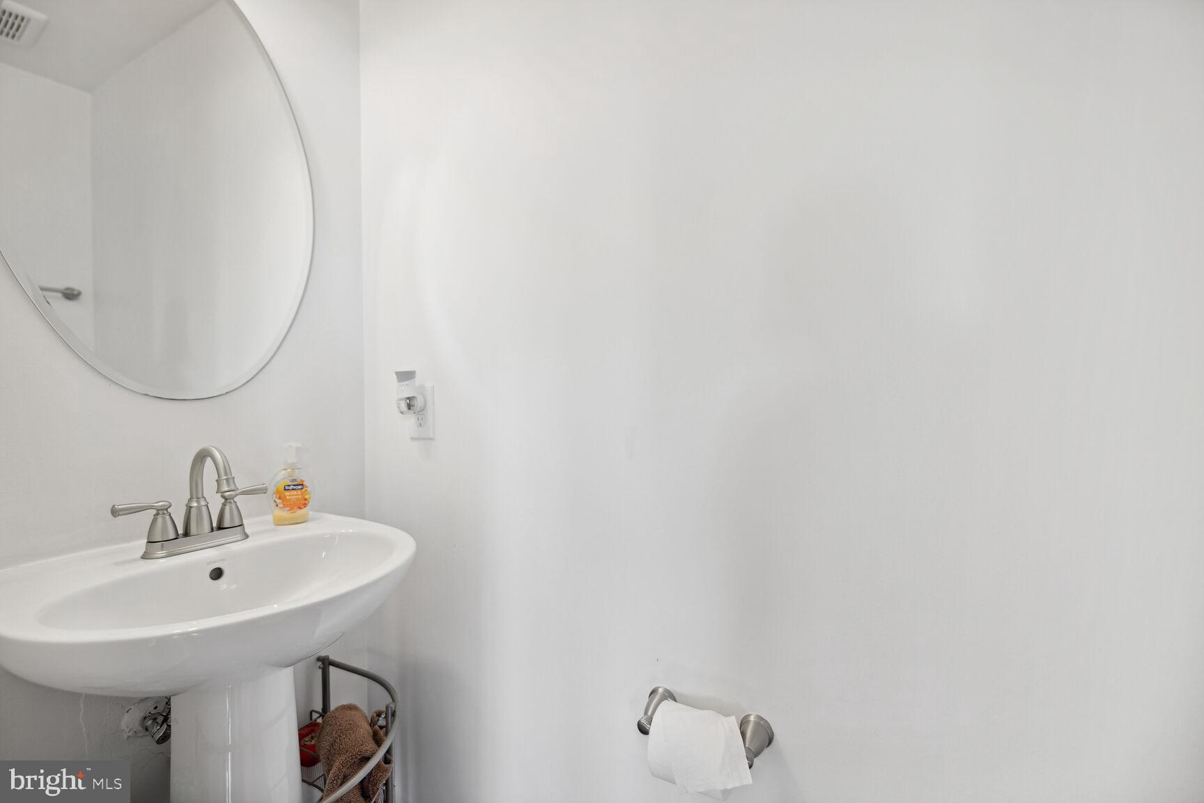 OAKDALE VILLAGE - Residential