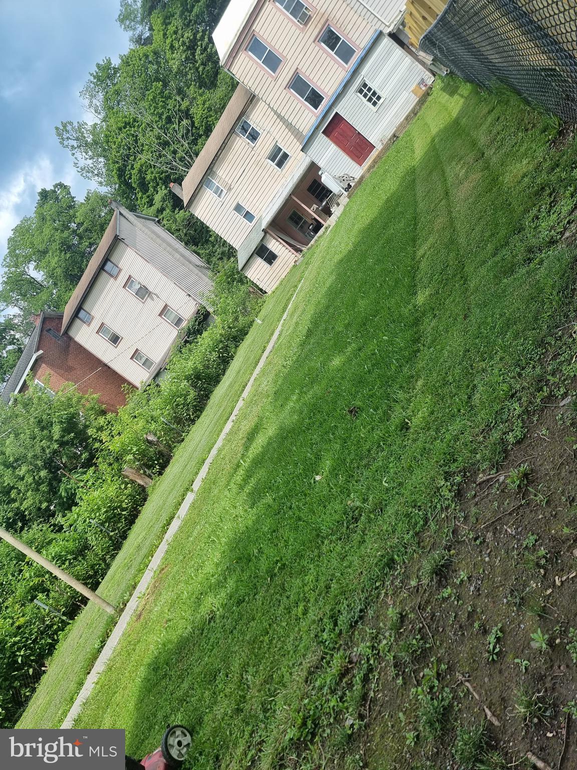 141-143 CENTRE STREET