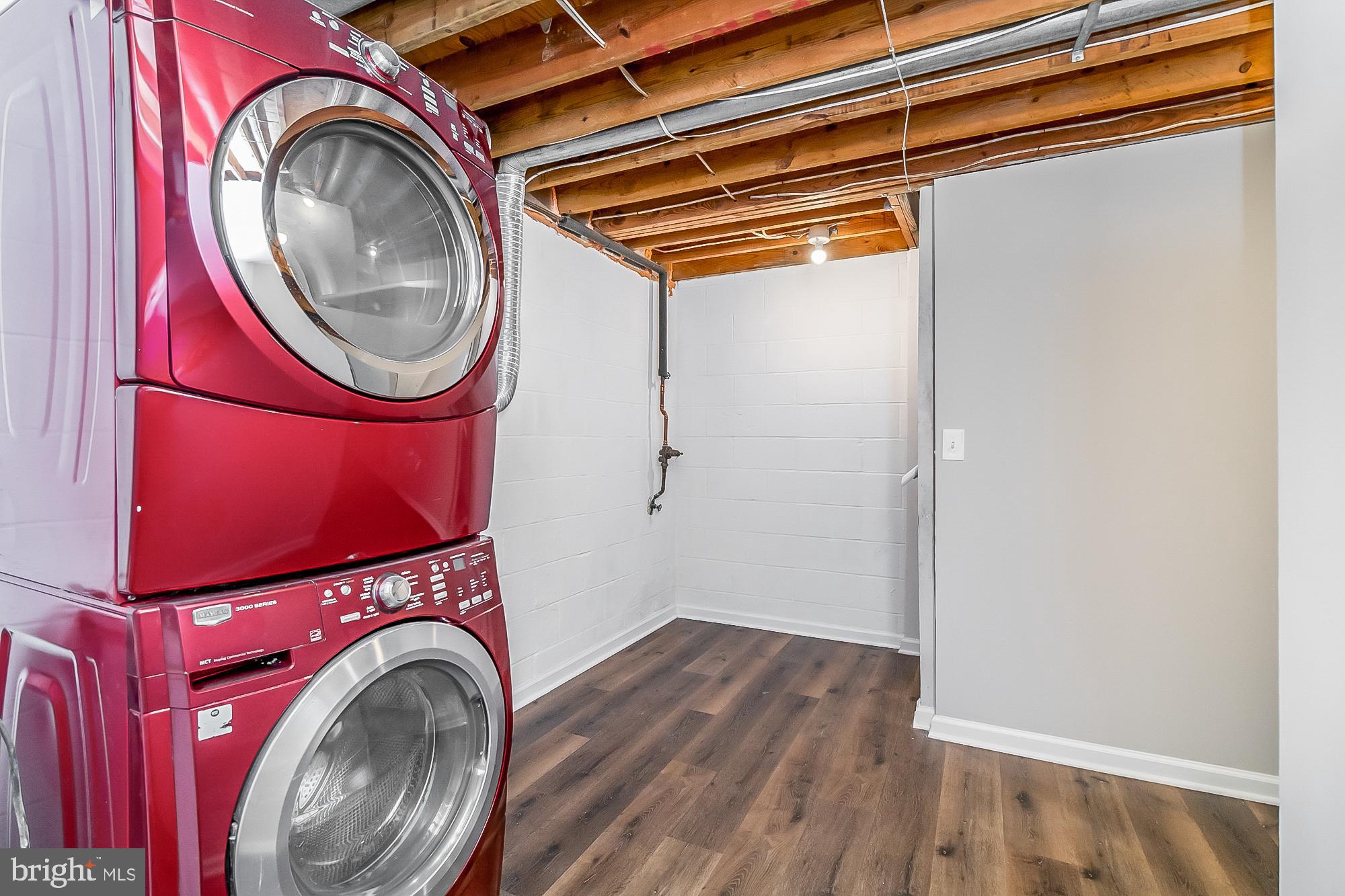 AMBERLY - Residential