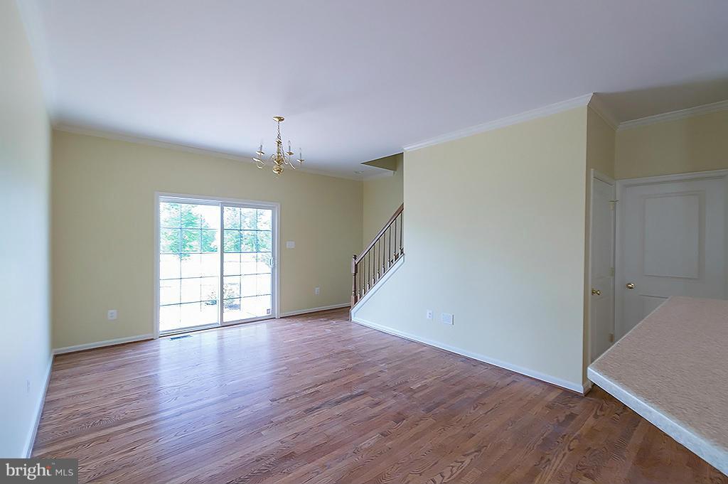 THE LAKES AT MARTINSBURG - Residential Lease