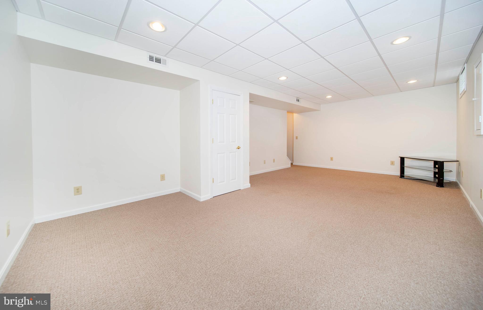 STRAWBERRY HILL - Residential