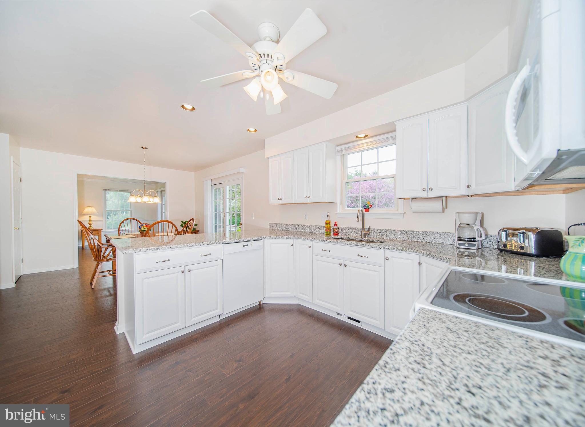 STRAWBERRY HILL - Residential