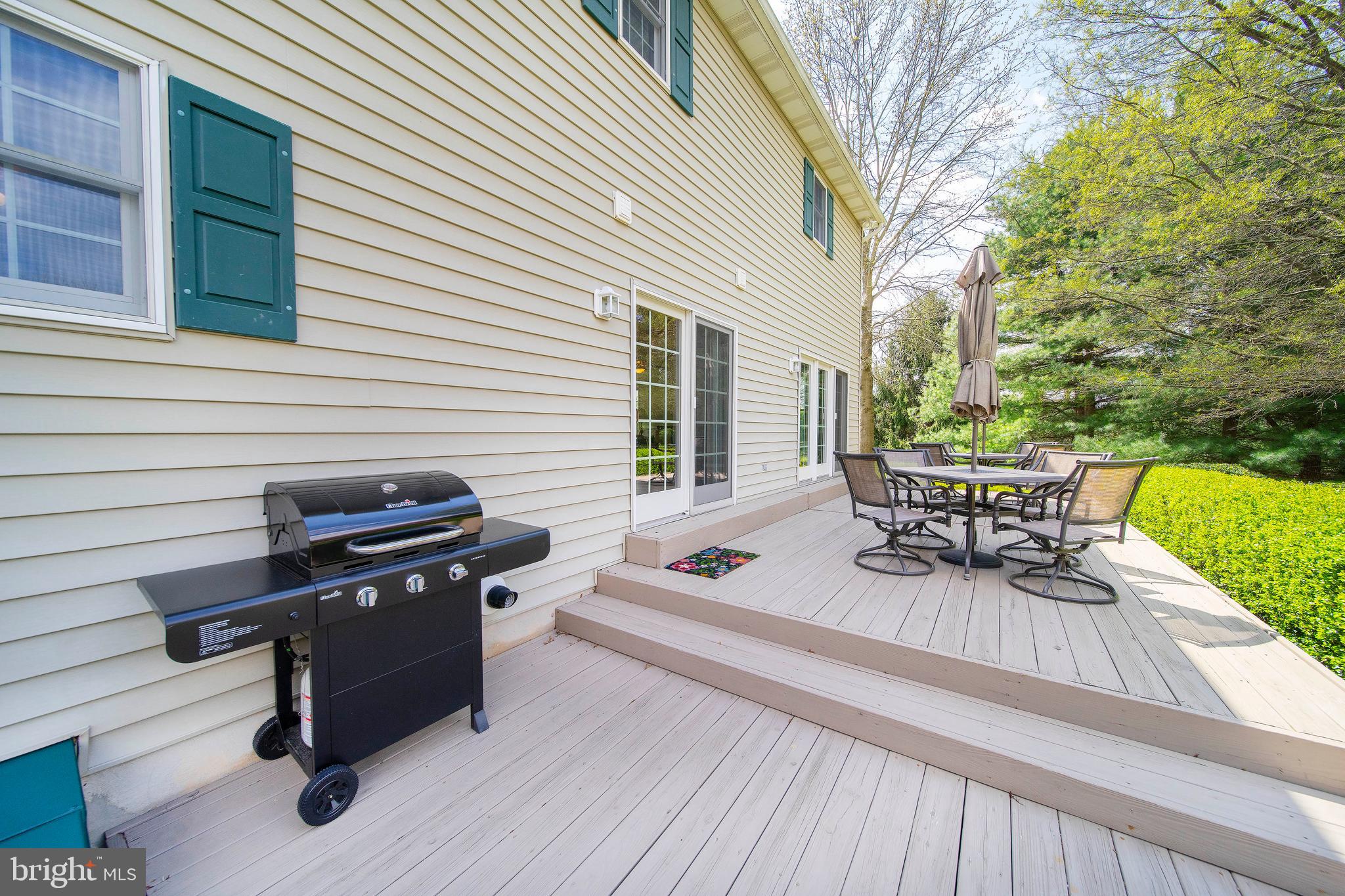 STRAWBERRY HILL - Residential