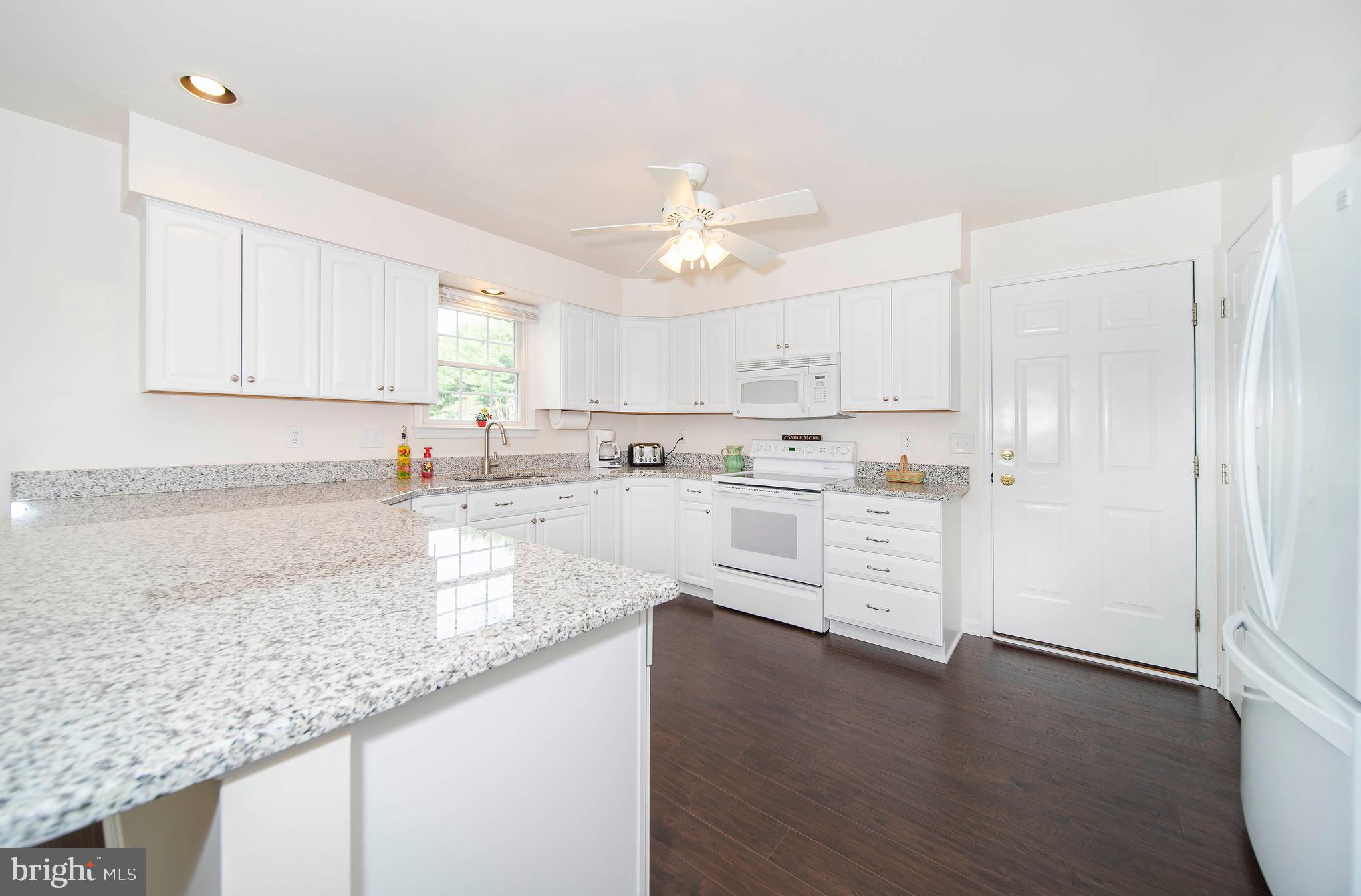 STRAWBERRY HILL - Residential