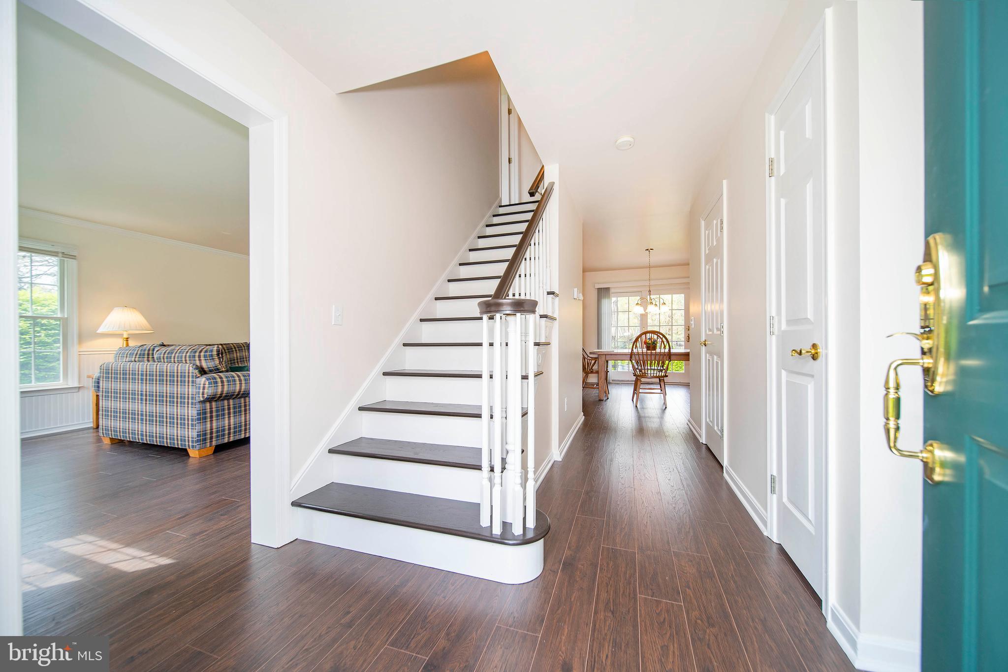 STRAWBERRY HILL - Residential