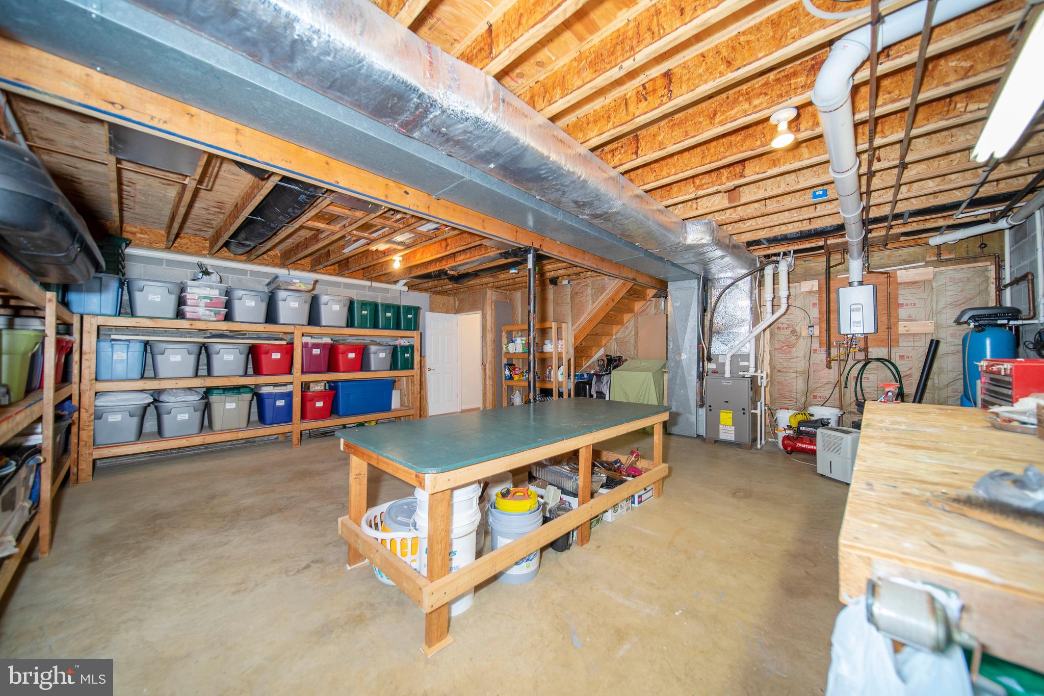 STRAWBERRY HILL - Residential