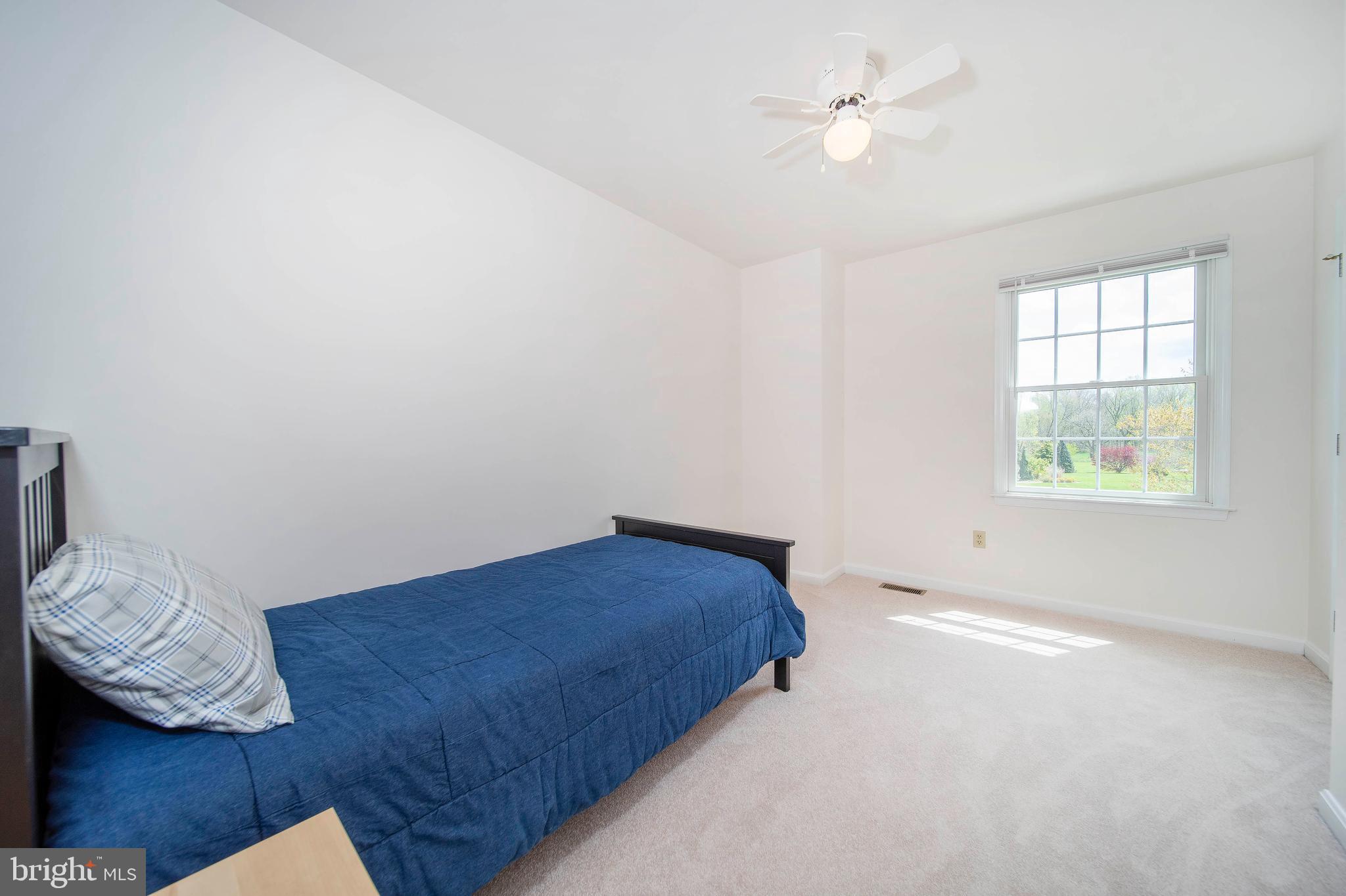 STRAWBERRY HILL - Residential