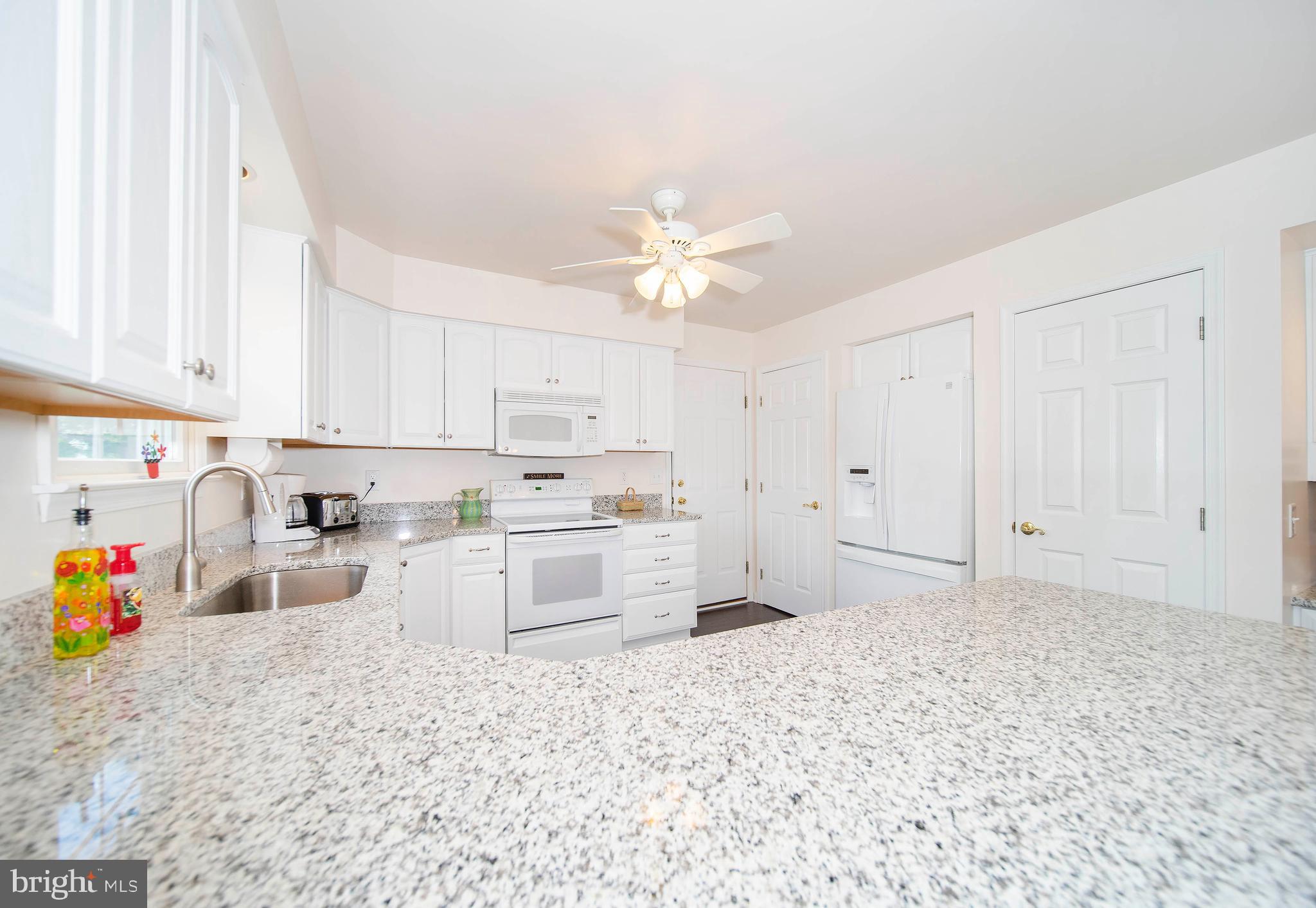 STRAWBERRY HILL - Residential