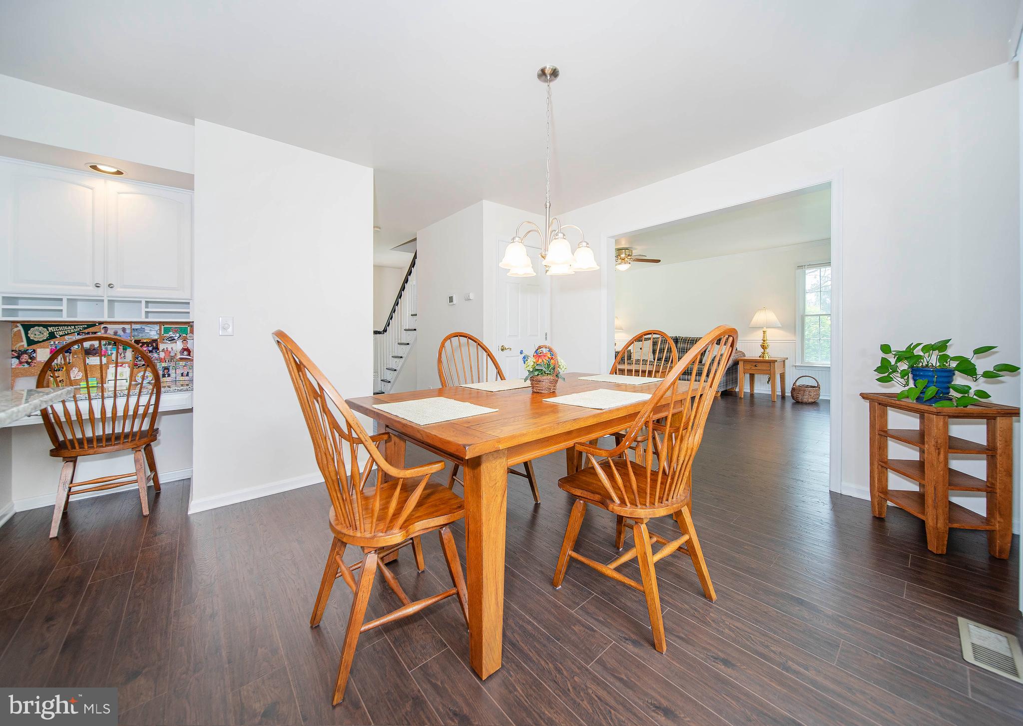 STRAWBERRY HILL - Residential