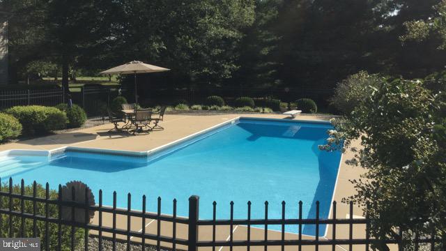 STRAWBERRY HILL - Residential