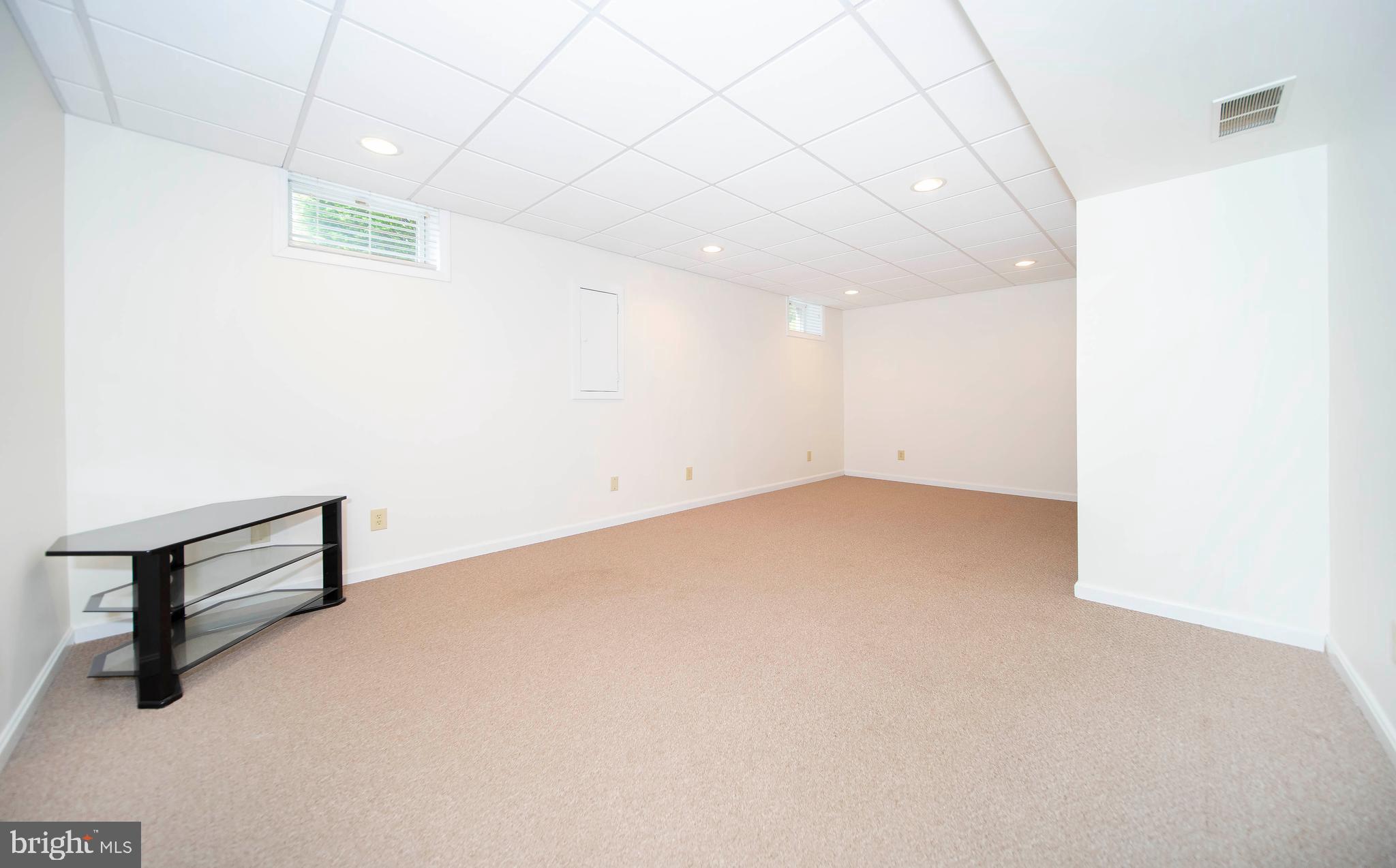 STRAWBERRY HILL - Residential