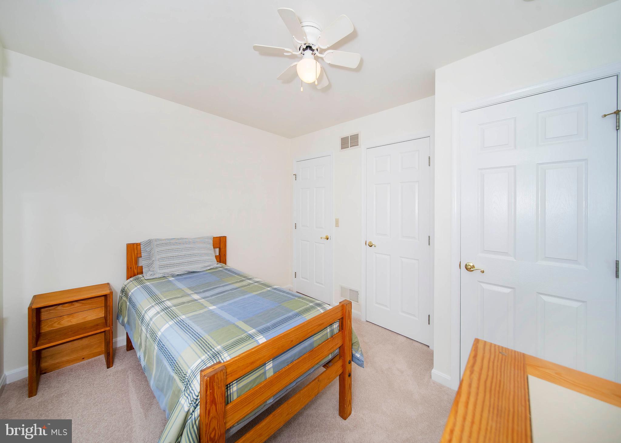 STRAWBERRY HILL - Residential