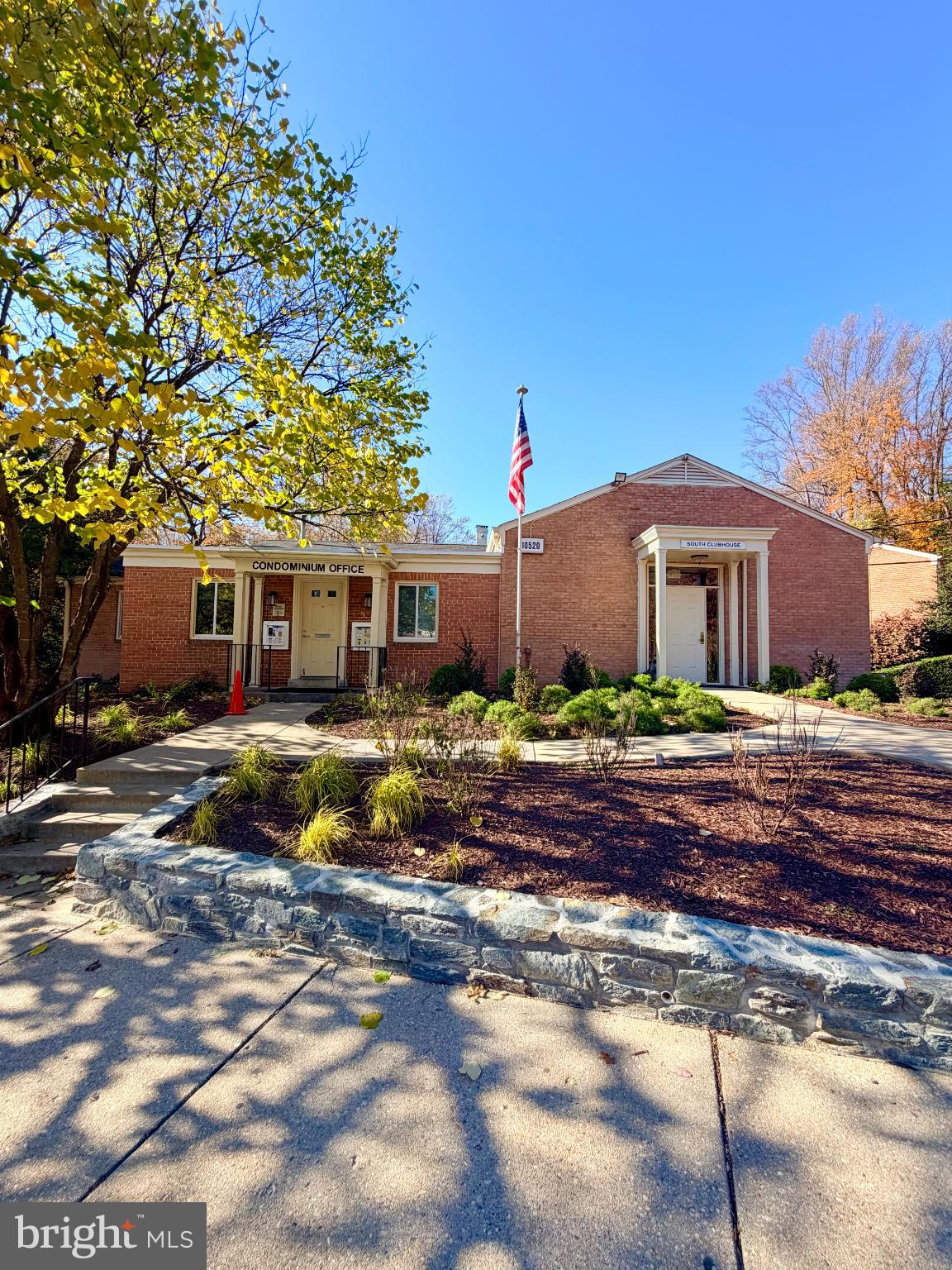 PARKSIDE CONDOMINIUMS - Residential Lease