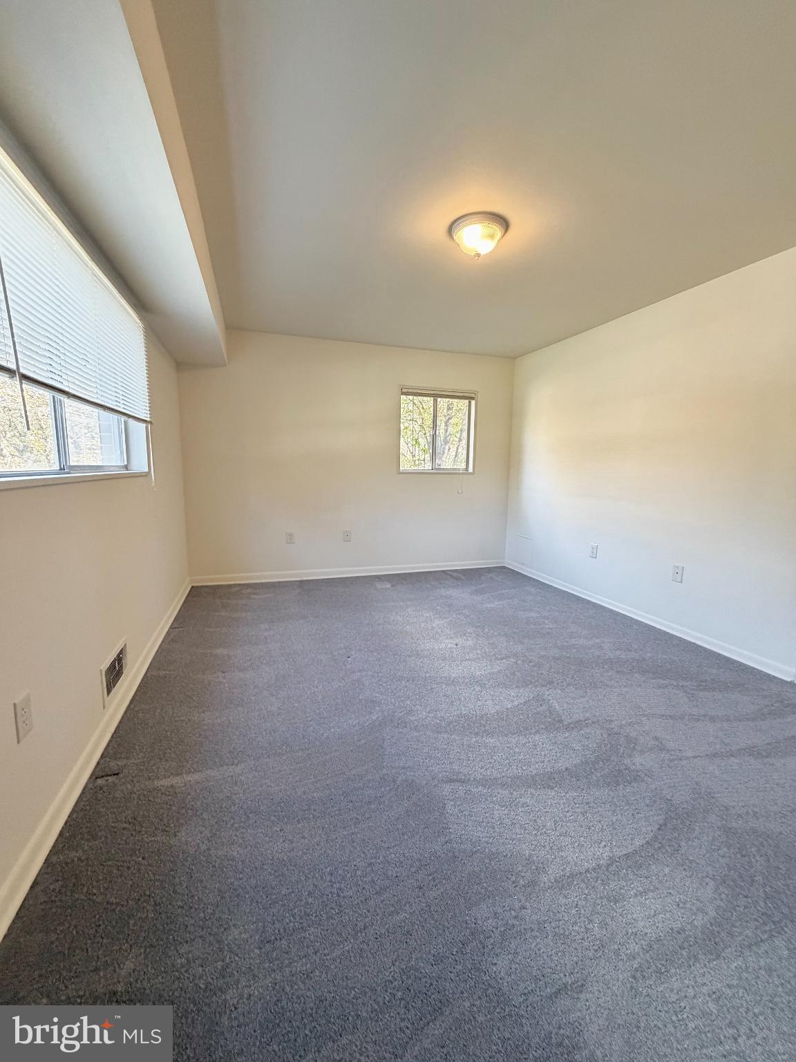 PARKSIDE CONDOMINIUMS - Residential Lease