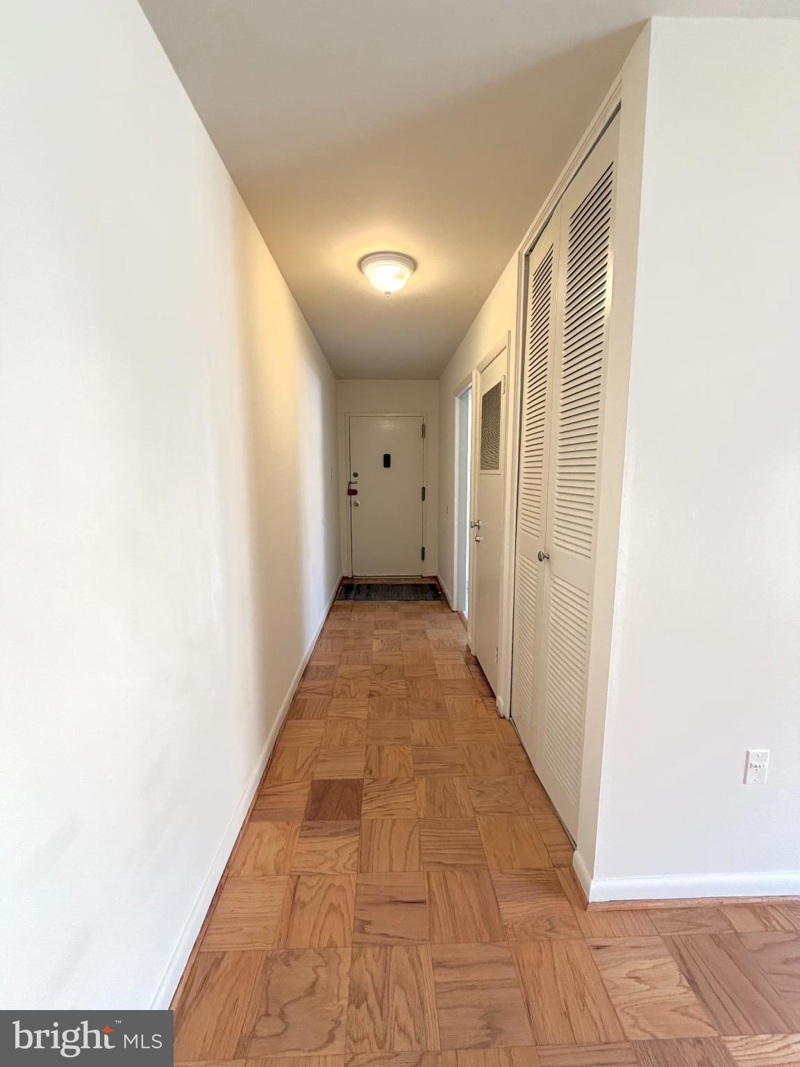 PARKSIDE CONDOMINIUMS - Residential Lease