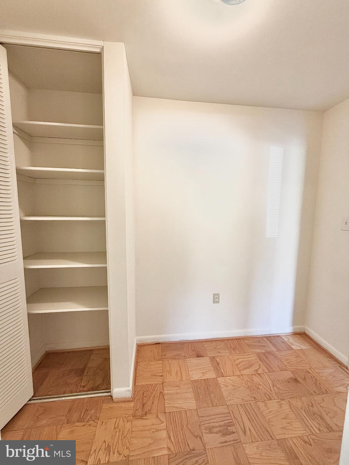 PARKSIDE CONDOMINIUMS - Residential Lease