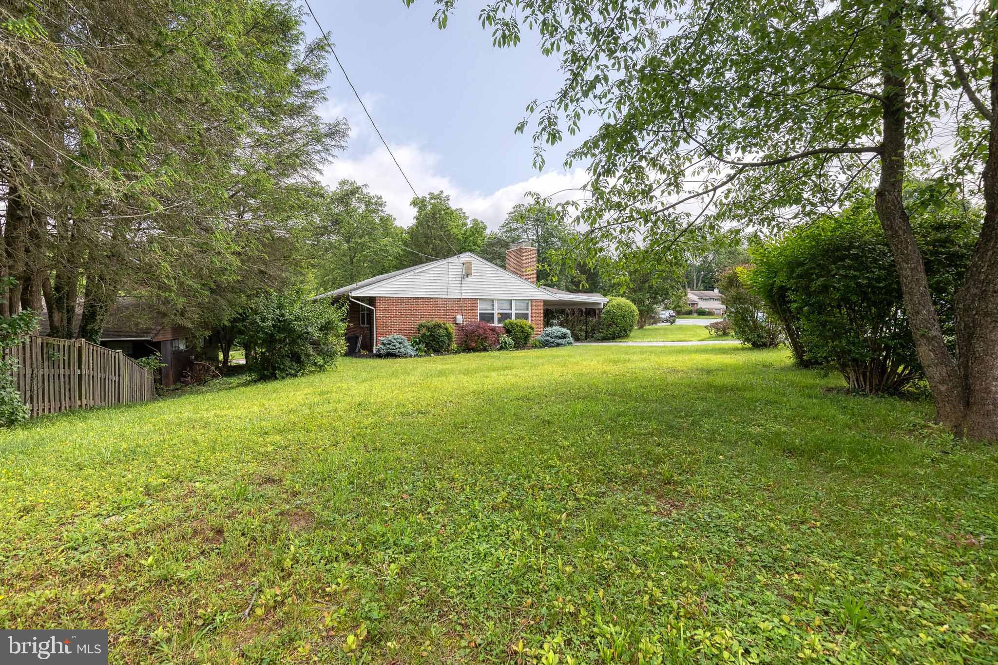 CHURCH HILL - Residential