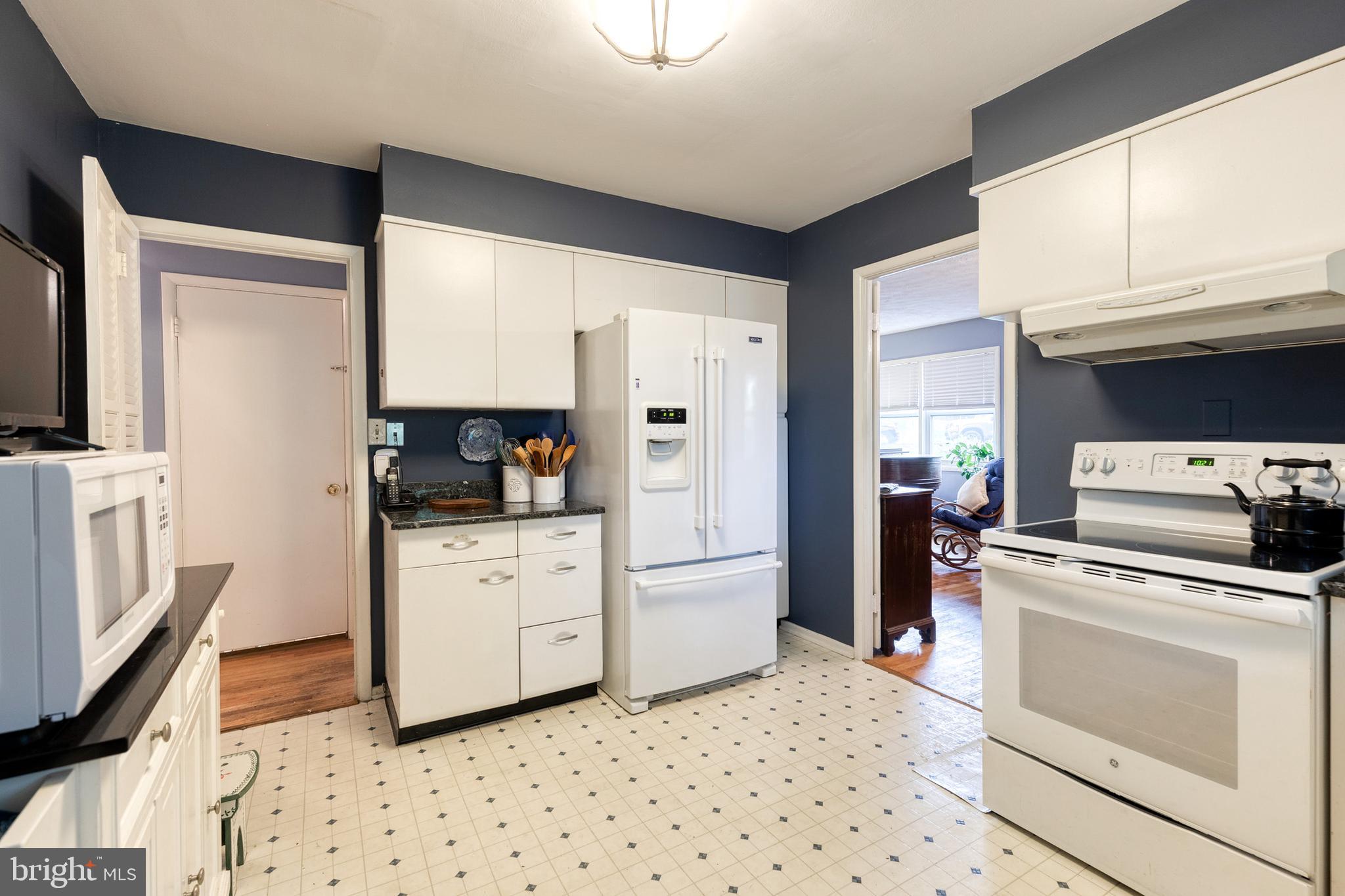 CHURCH HILL - Residential