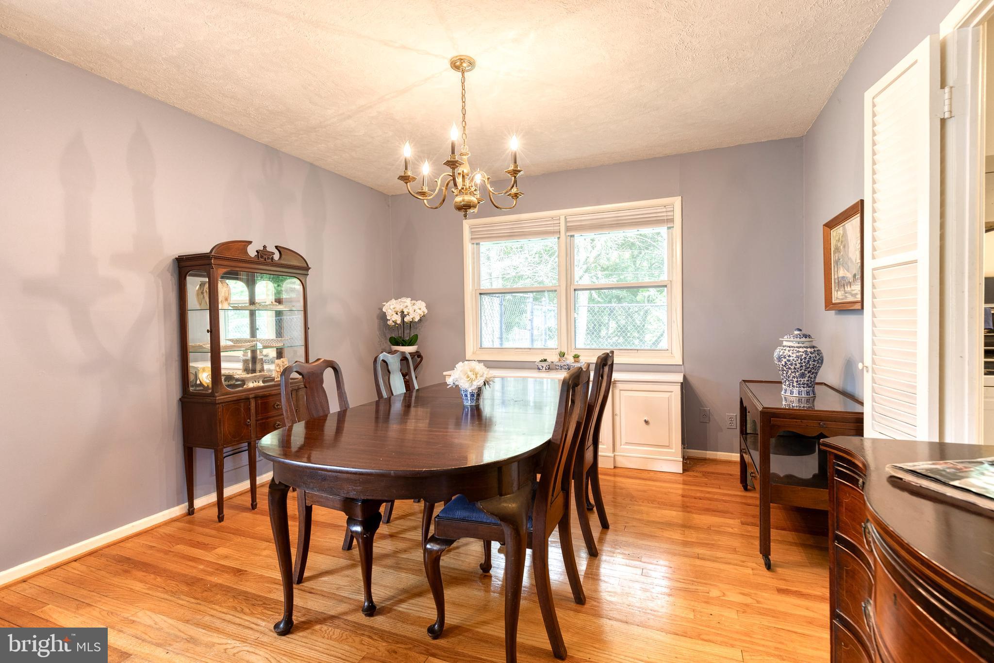 CHURCH HILL - Residential