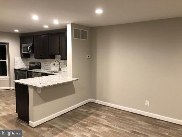 OAK HURST - Residential Lease