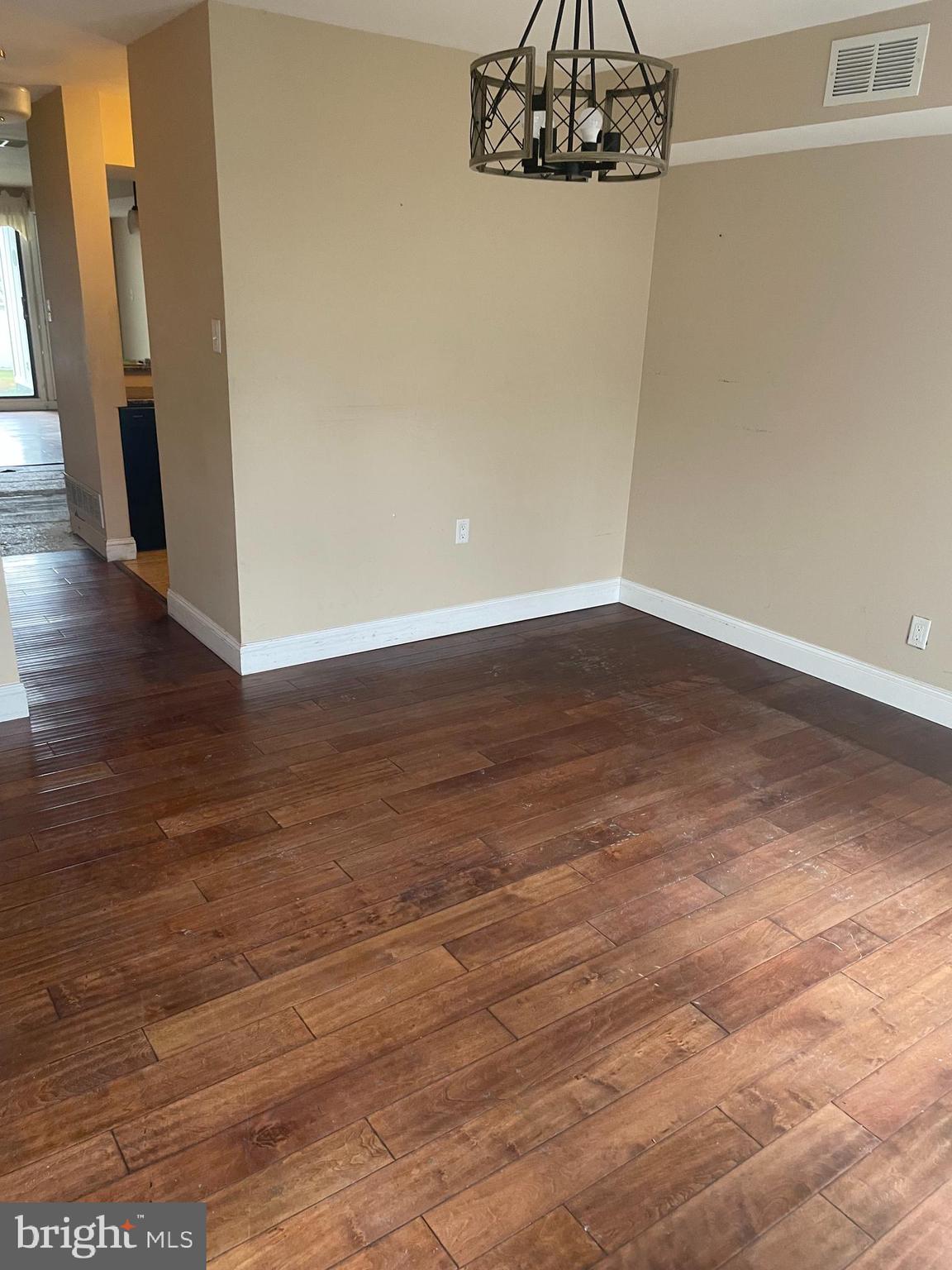 SUMMIT HOUSE - Residential