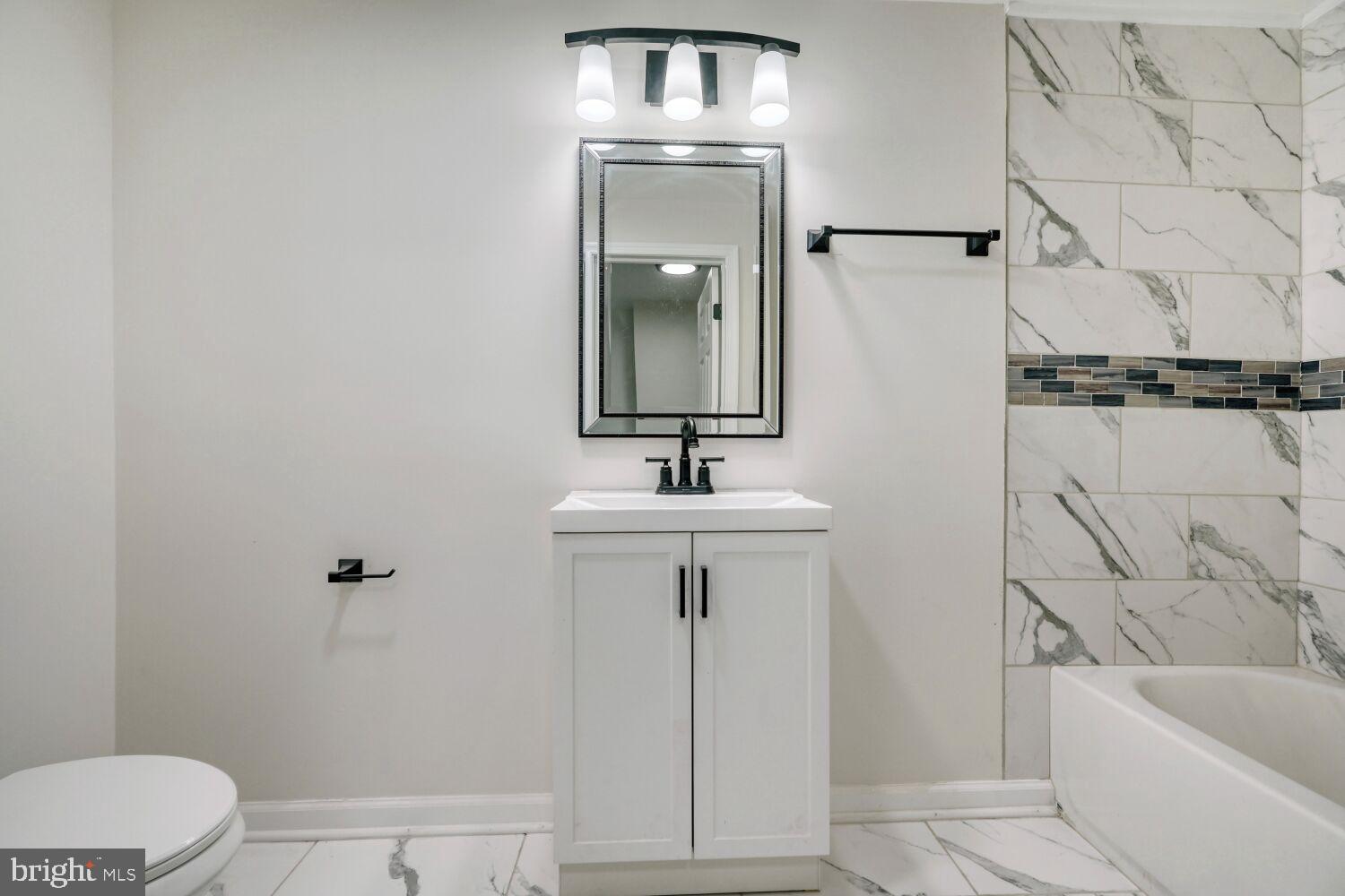 HIGHLANDTOWN - Residential