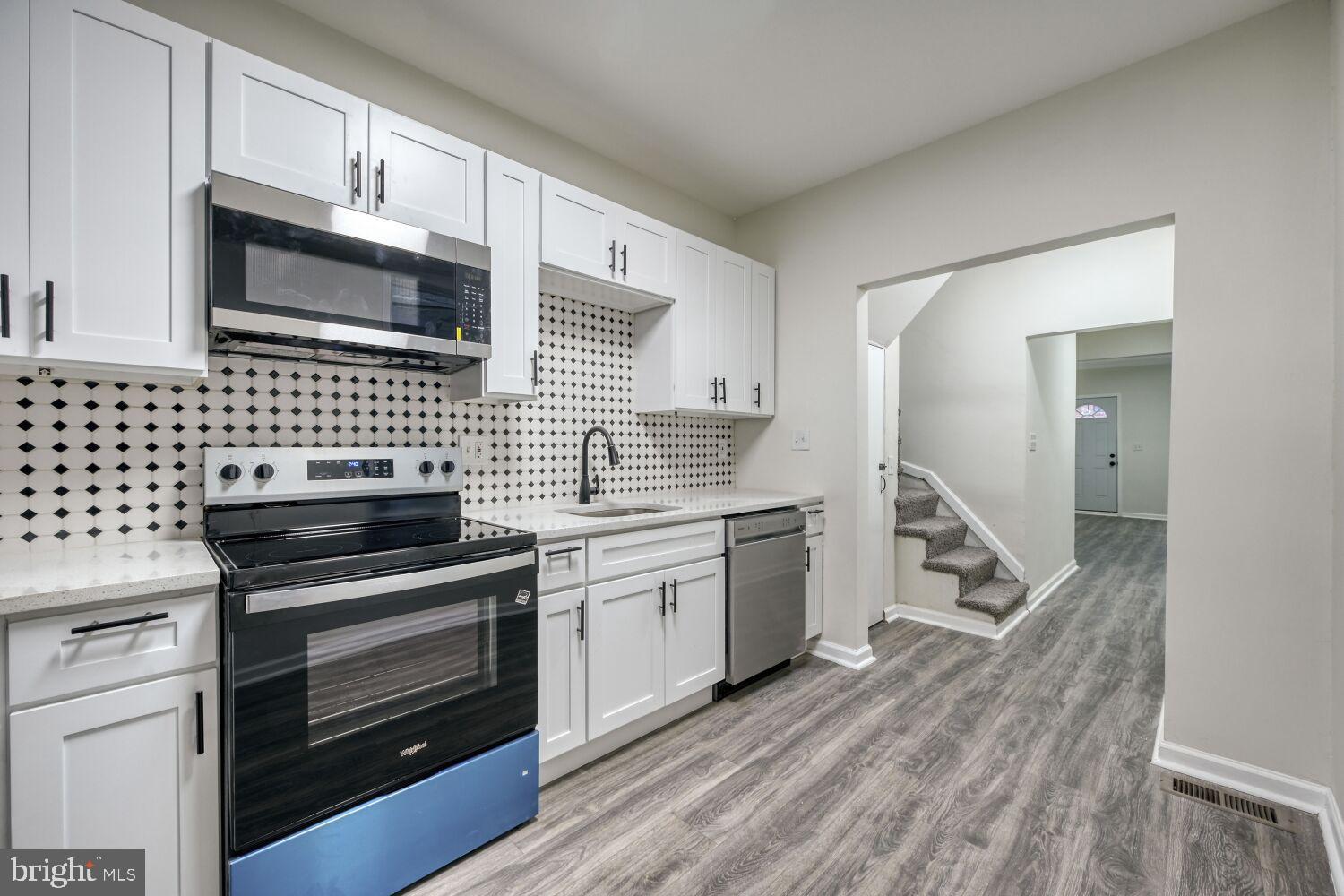 HIGHLANDTOWN - Residential