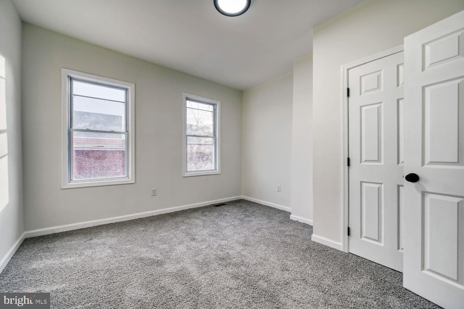 HIGHLANDTOWN - Residential