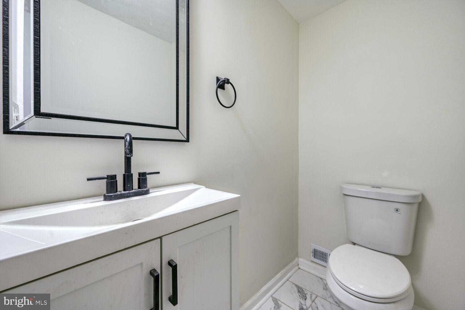 HIGHLANDTOWN - Residential