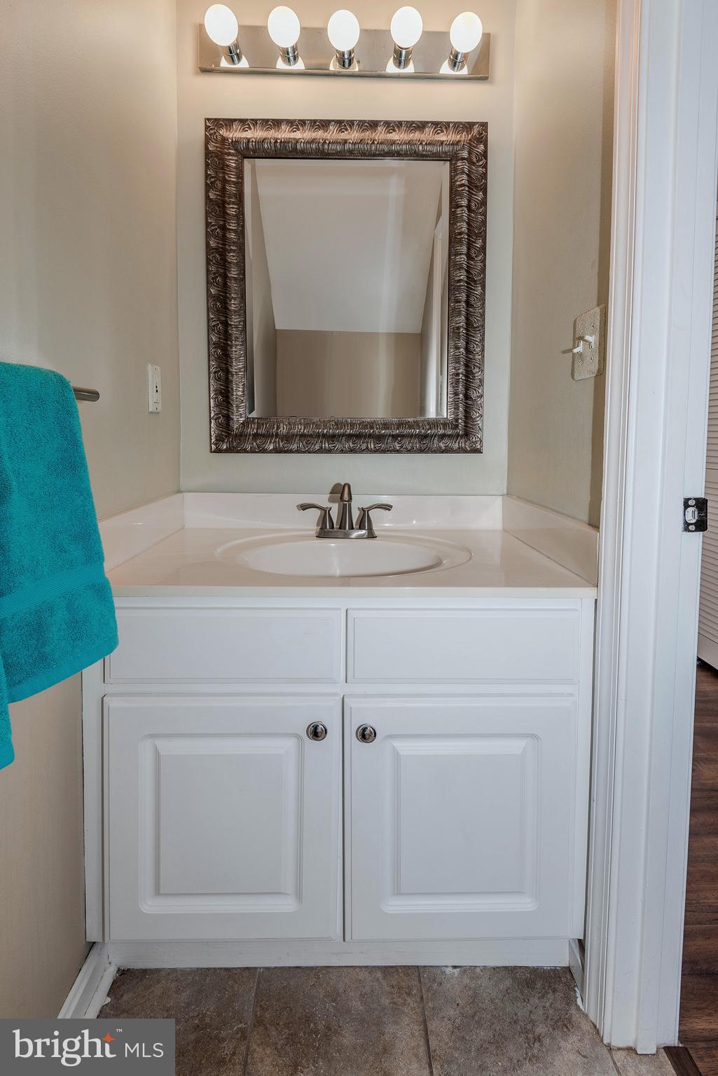 CEDAR GROVE AT CROFTON - Residential