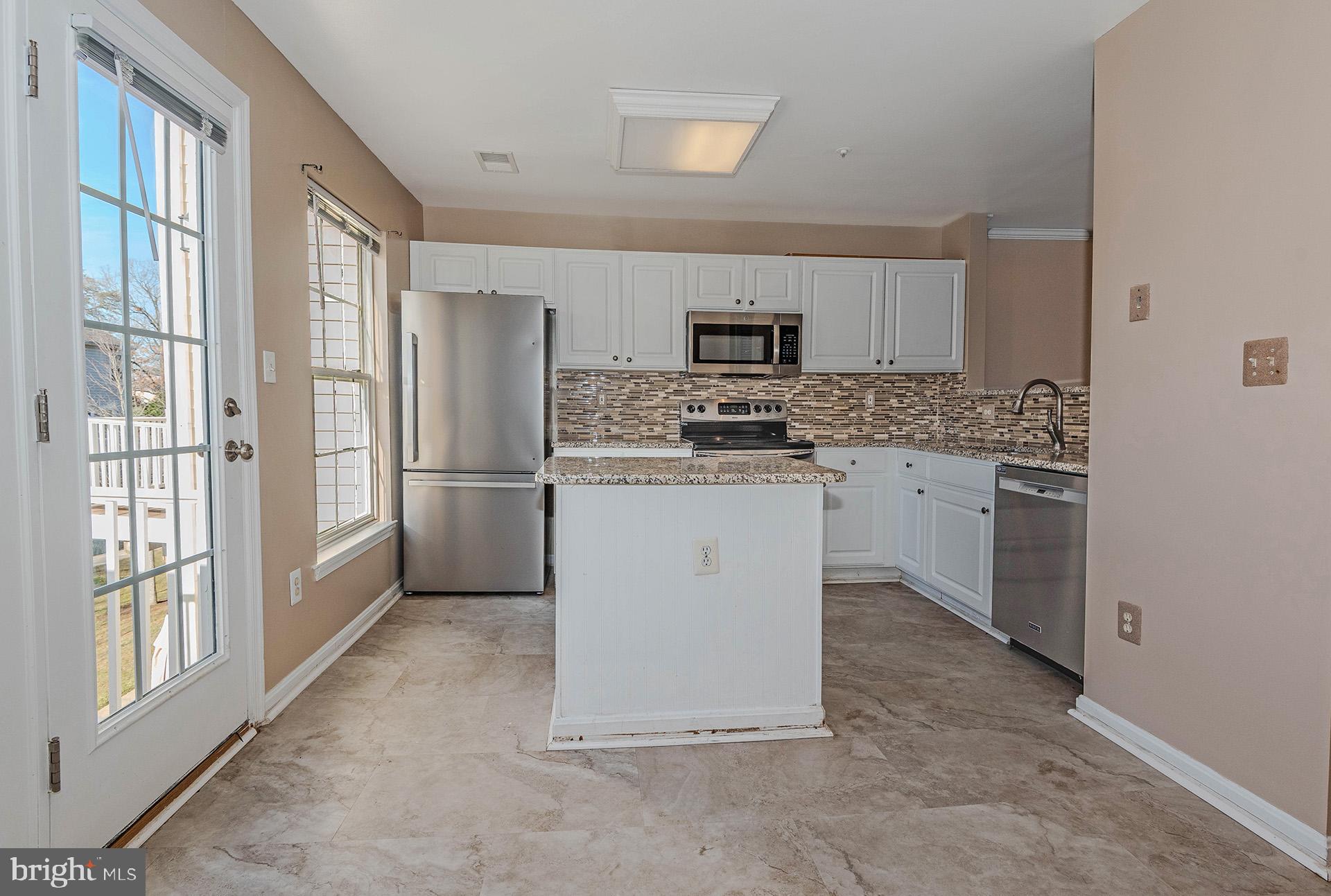 CEDAR GROVE AT CROFTON - Residential