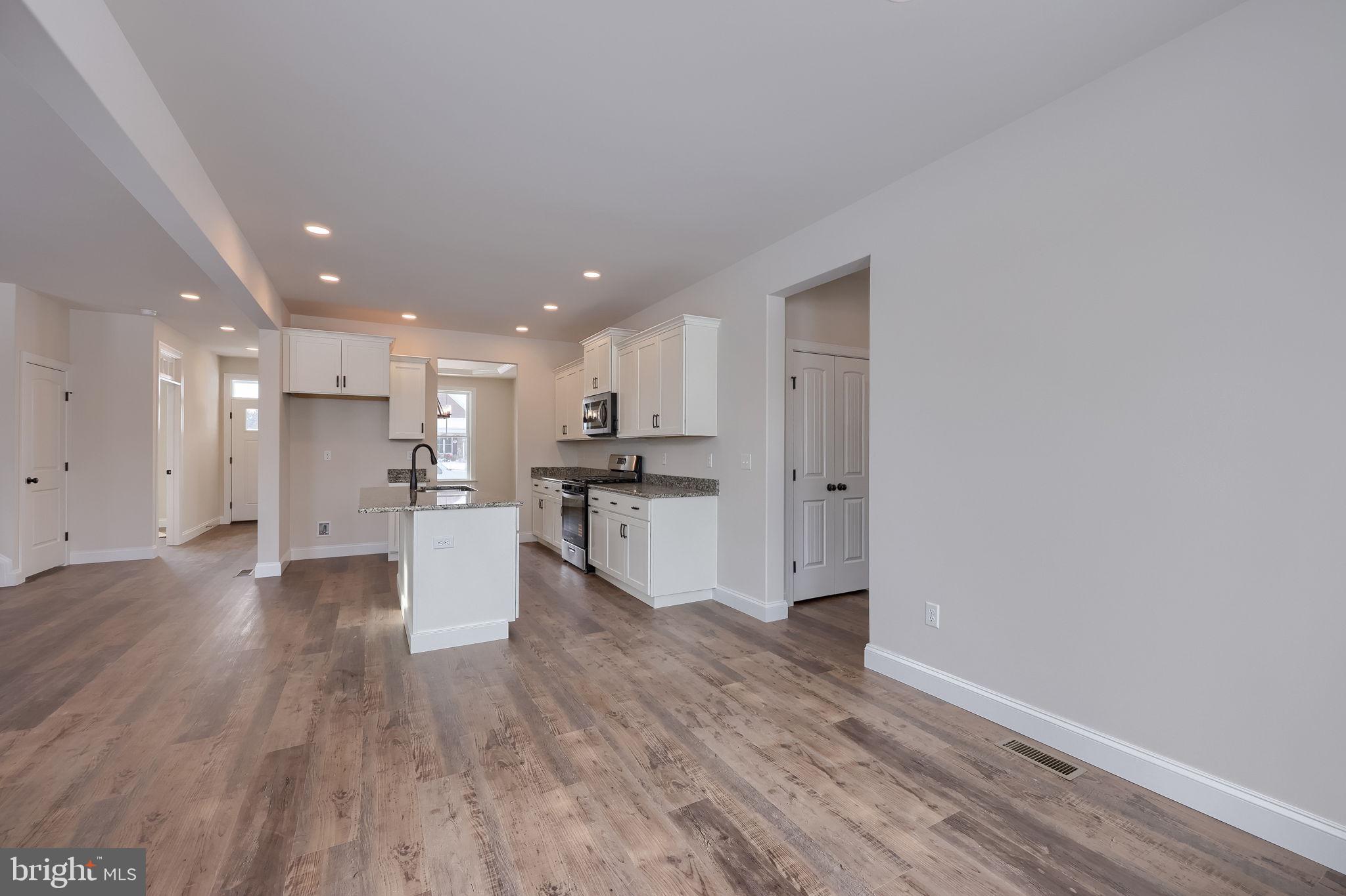 DONWOOD ESTATES - Residential