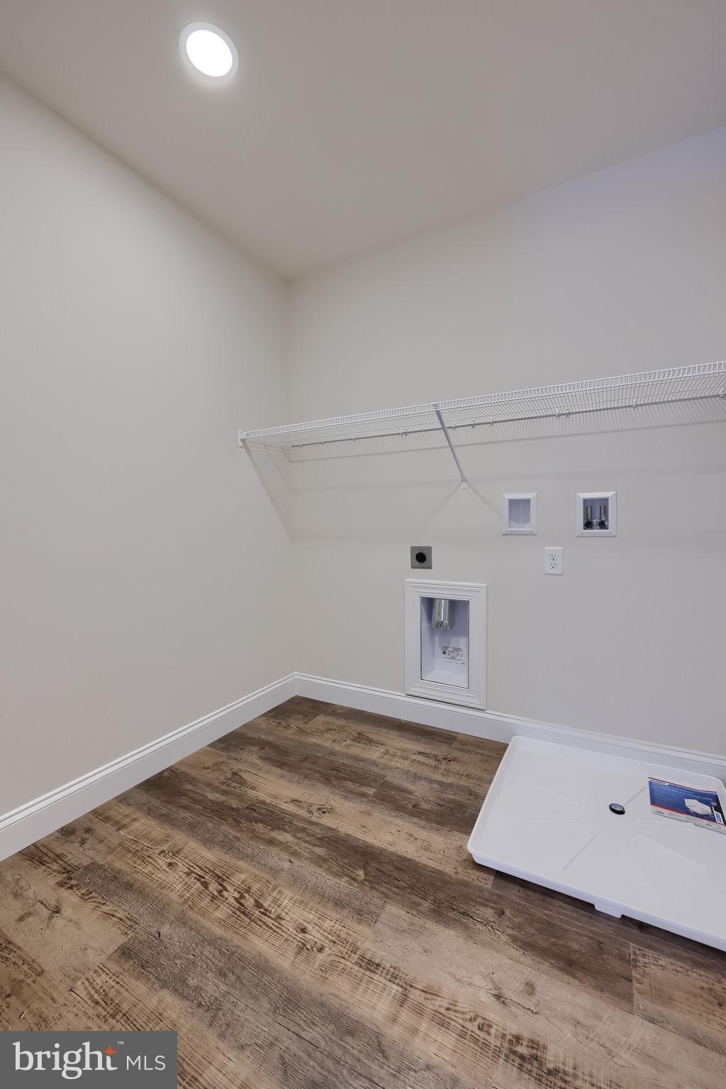 DONWOOD ESTATES - Residential