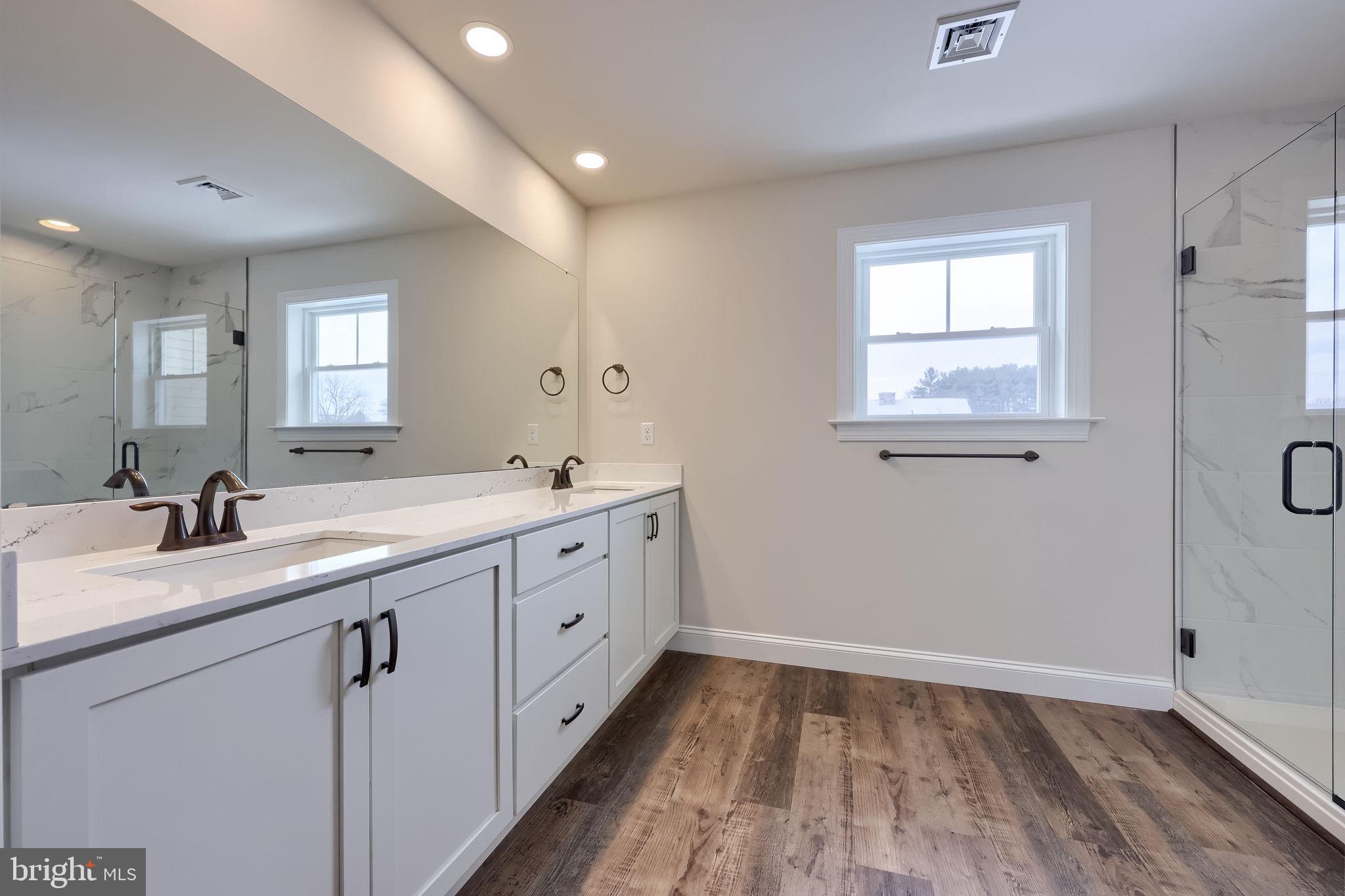 DONWOOD ESTATES - Residential