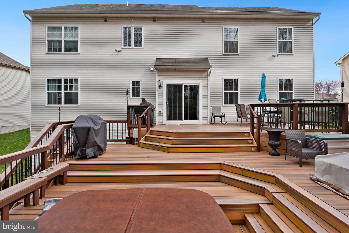 SUMMERWOOD - Residential