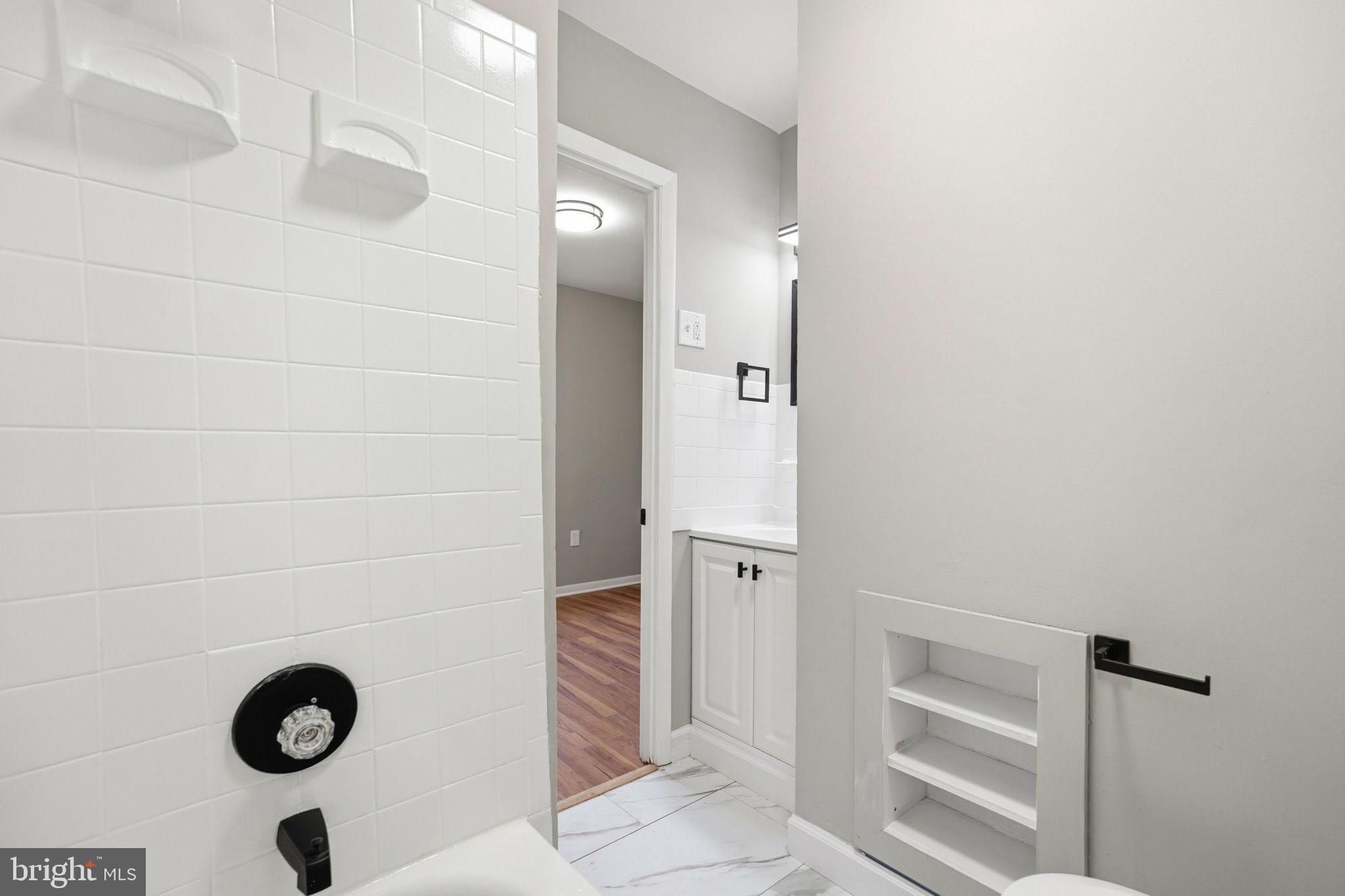 NEWPORT ESTATES - Residential