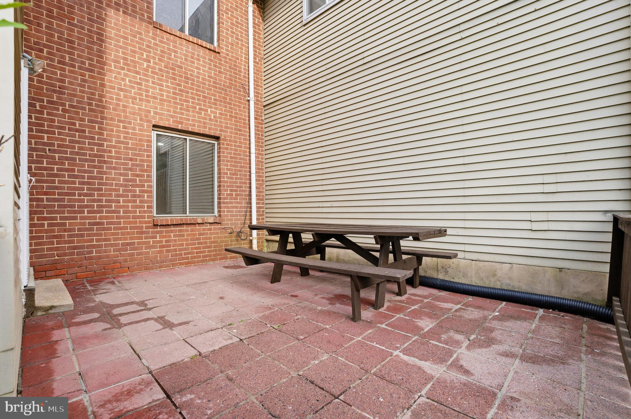 NEWPORT ESTATES - Residential