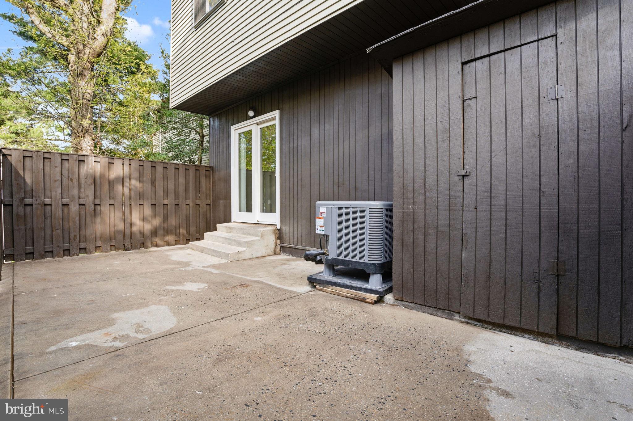 NEWPORT ESTATES - Residential