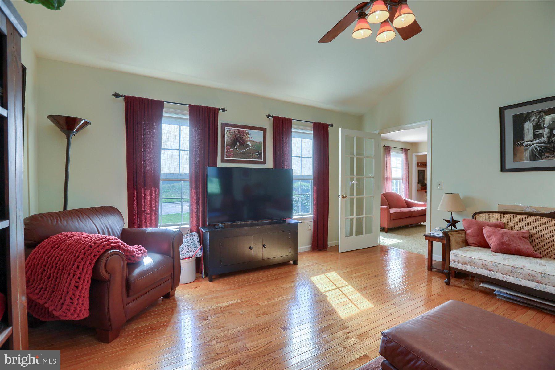 THE RIDINGS - Residential