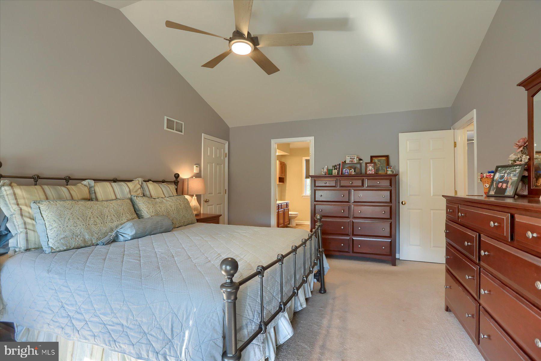 THE RIDINGS - Residential