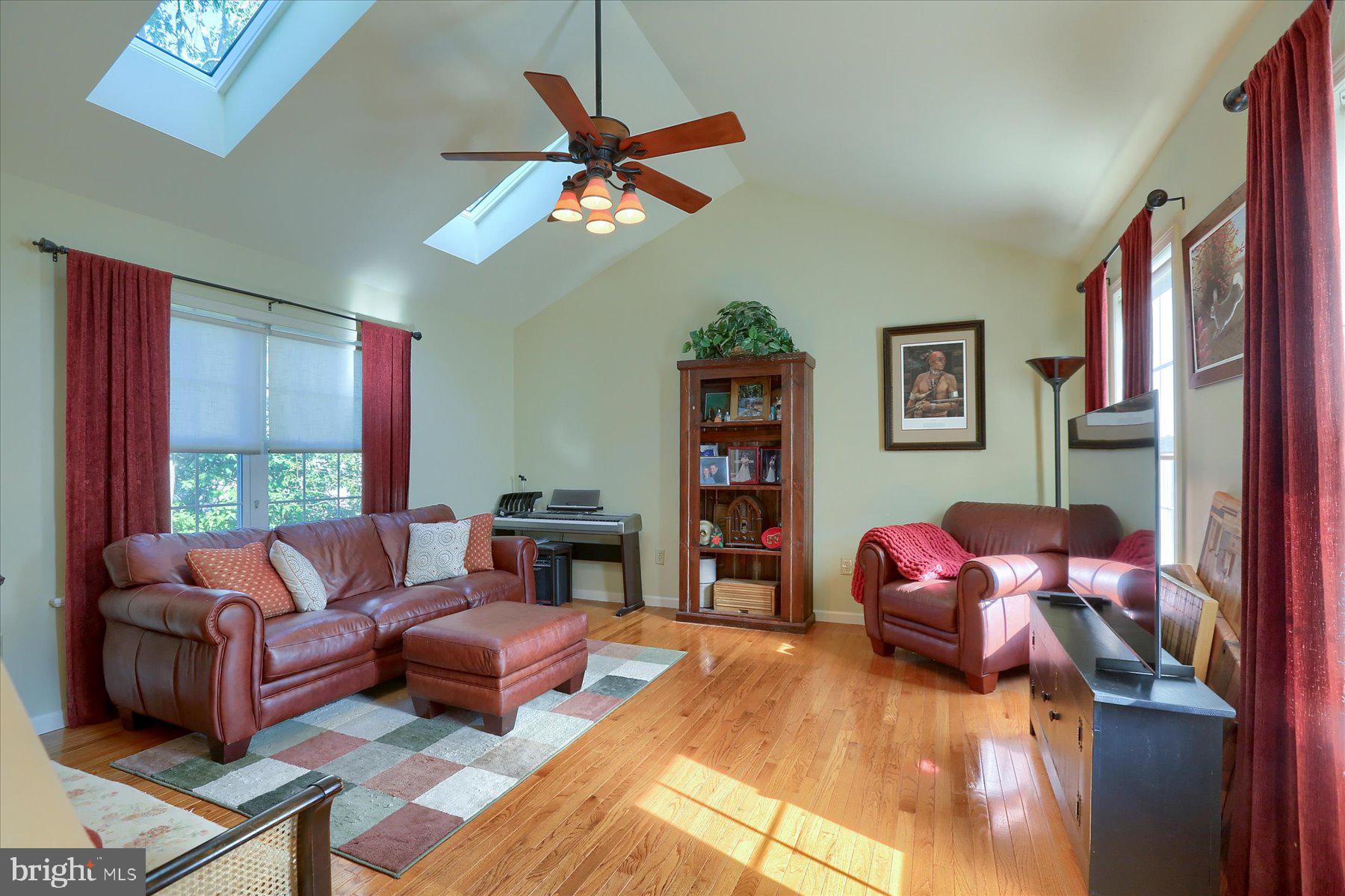 THE RIDINGS - Residential