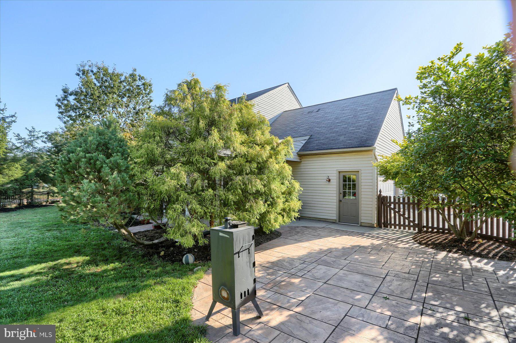 THE RIDINGS - Residential