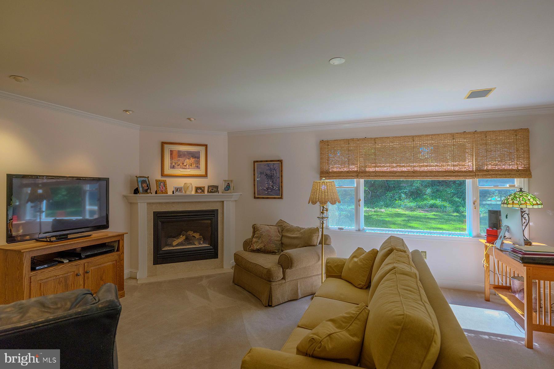FOUNTAIN HEAD - Residential