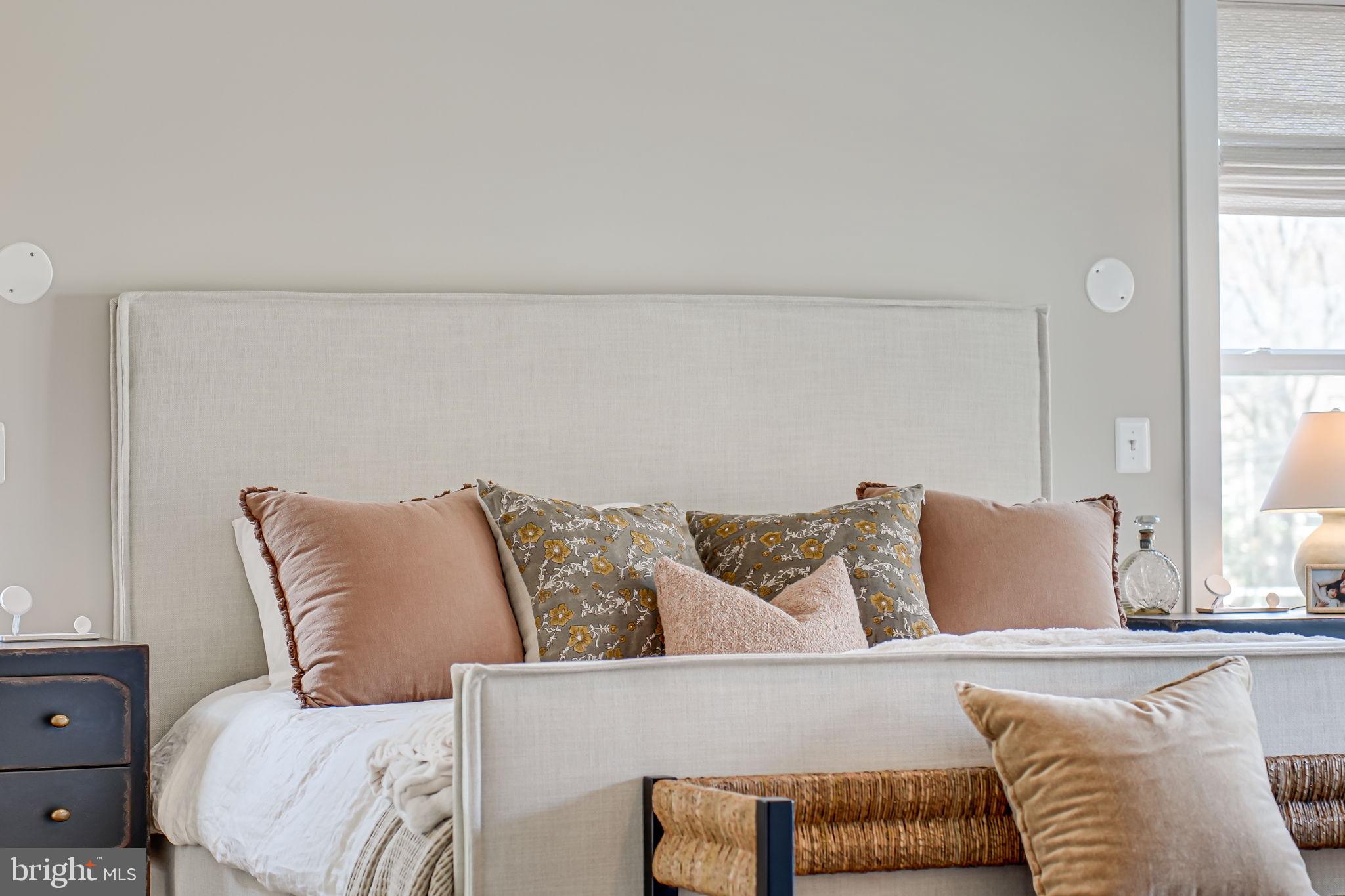 VIENNA WOODS - Residential