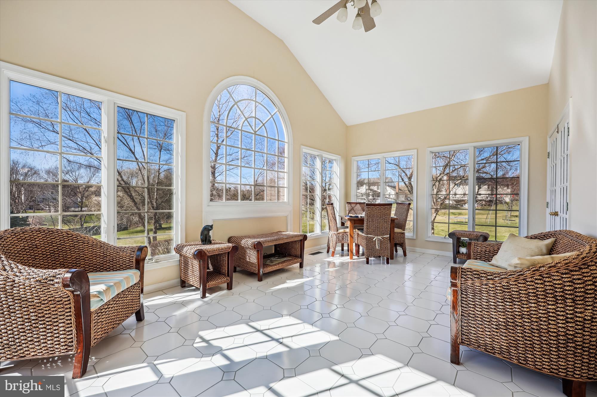 HUNTERS RUN - Residential