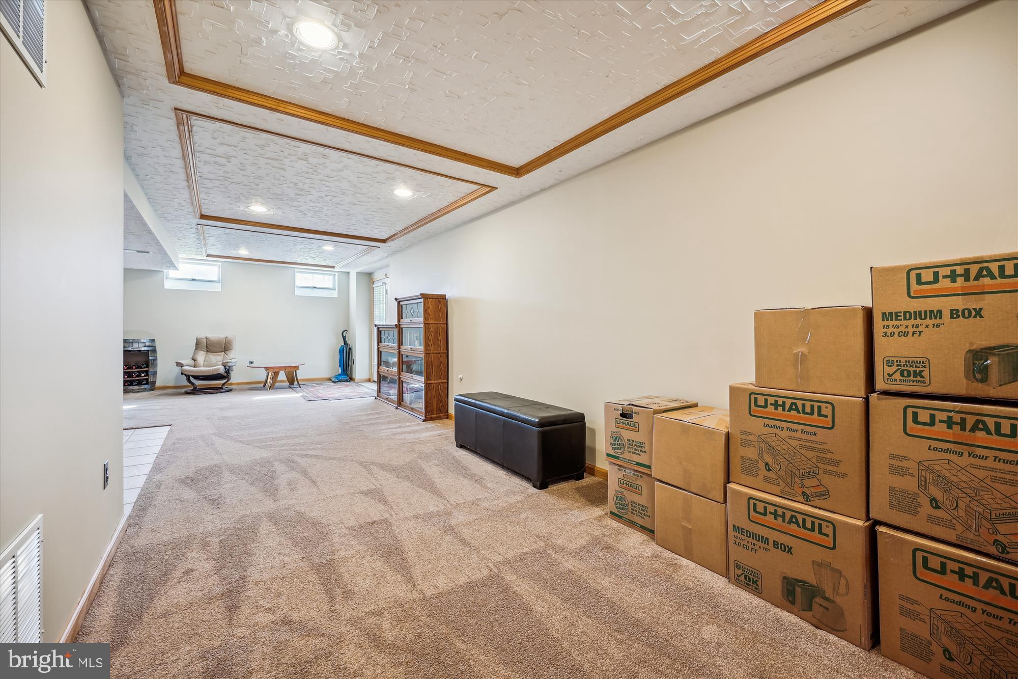 HUNTERS RUN - Residential