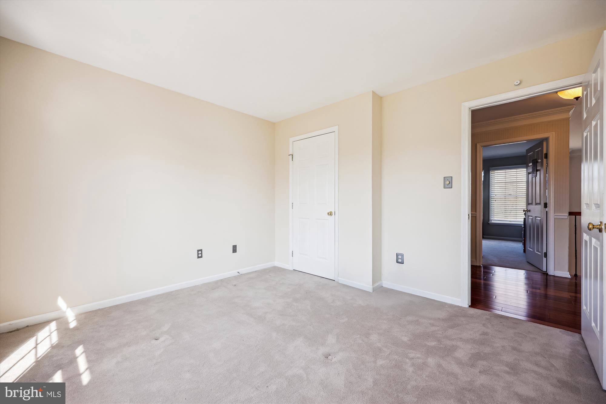 HUNTERS RUN - Residential