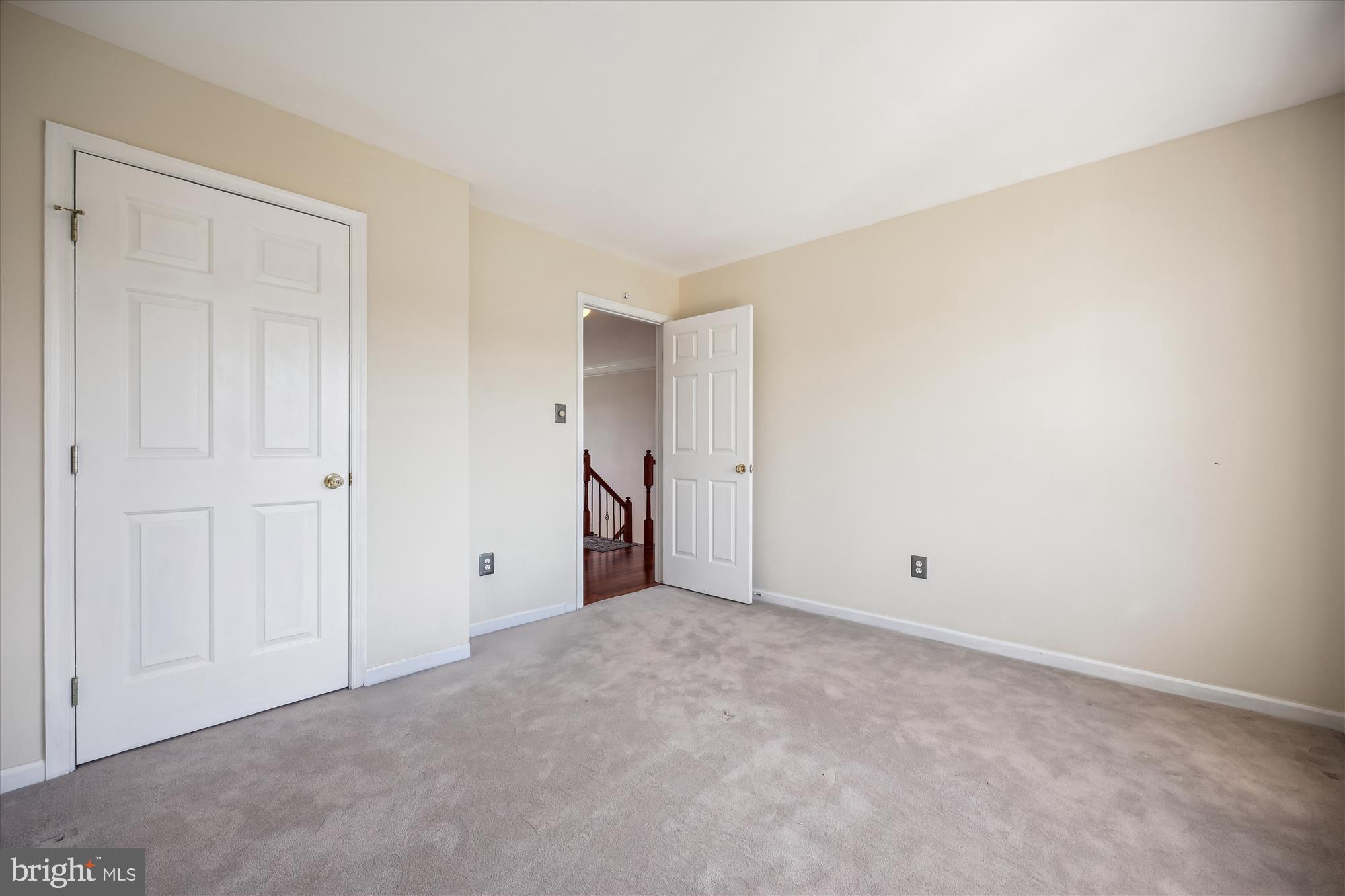 HUNTERS RUN - Residential