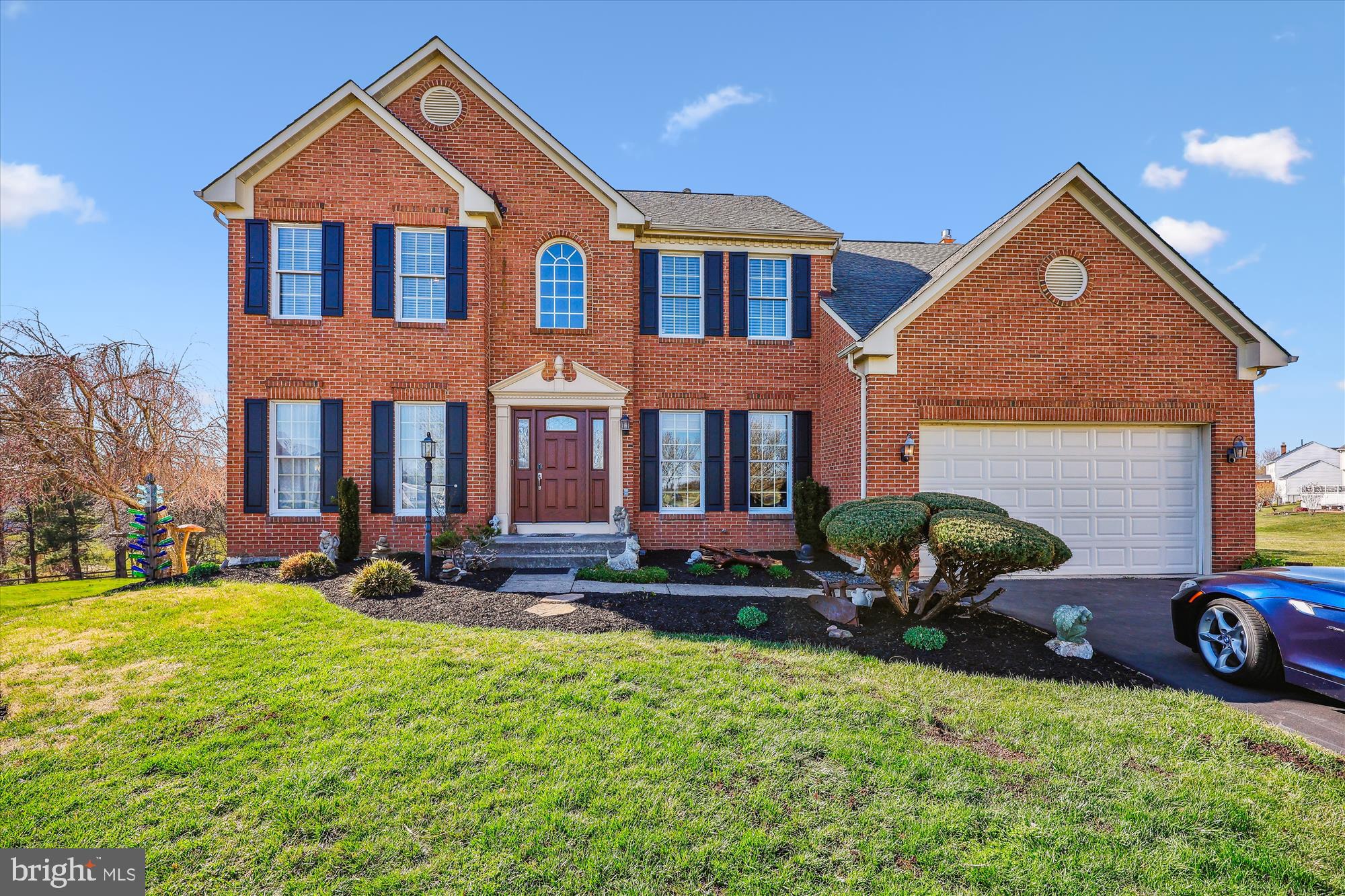 HUNTERS RUN - Residential