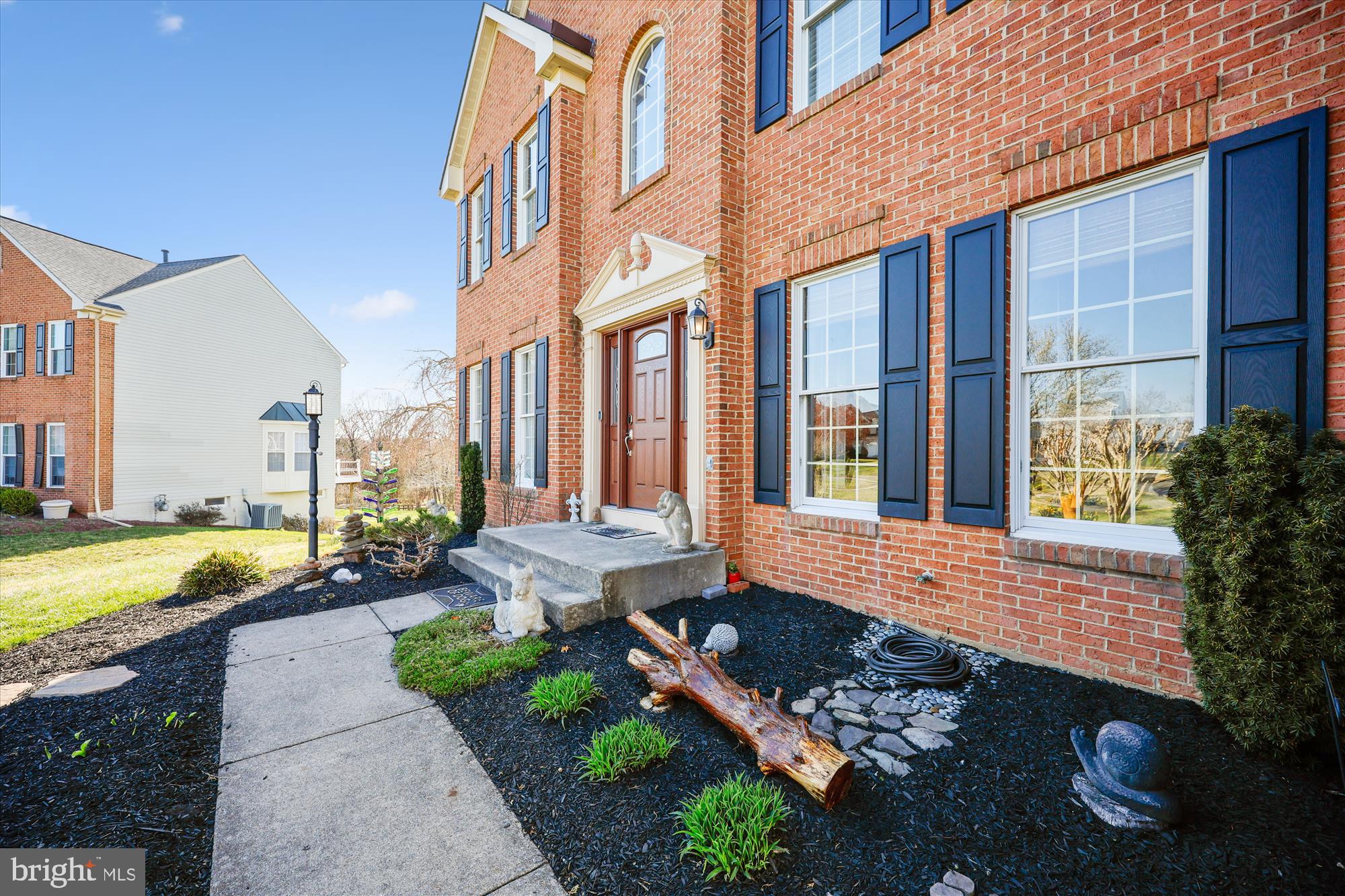 HUNTERS RUN - Residential